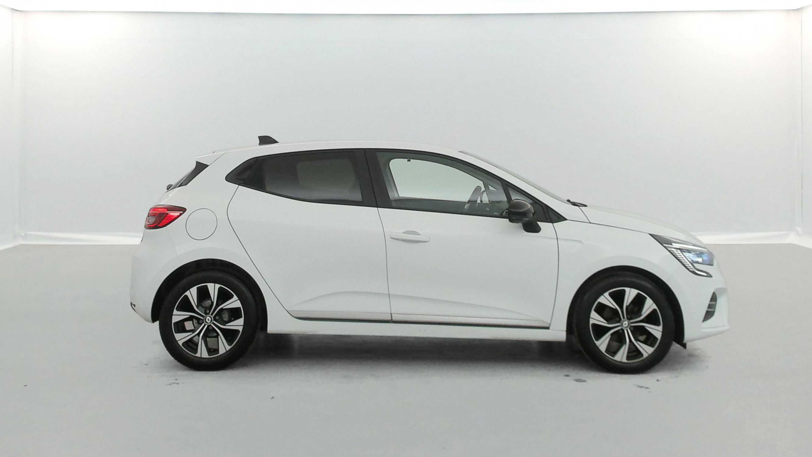 Vente en ligne Renault Clio 5 Clio SCe 65 au prix de 12 990 €