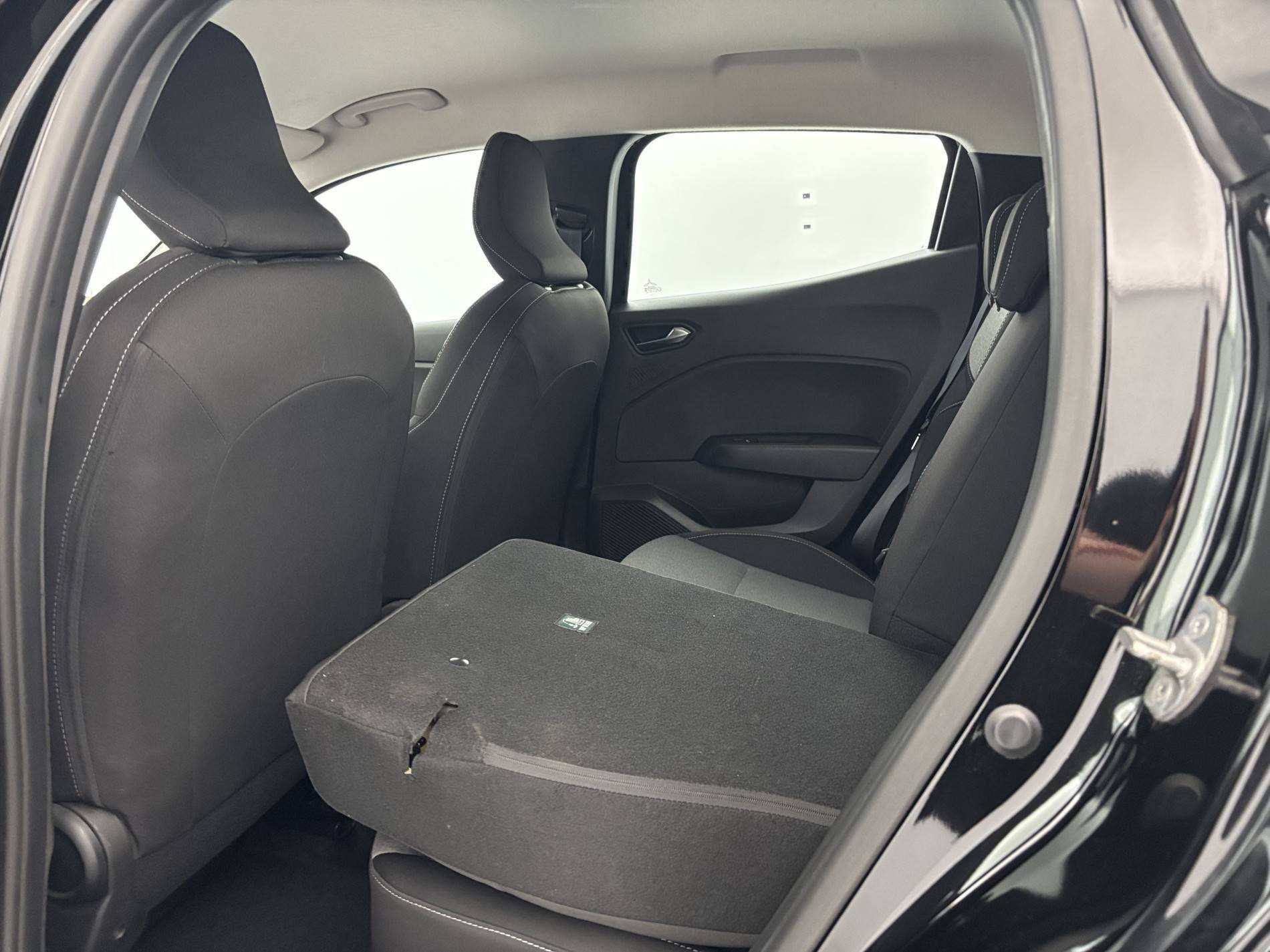 Vente en ligne Renault Clio 5 Clio dCi 100 au prix de 15 790 €