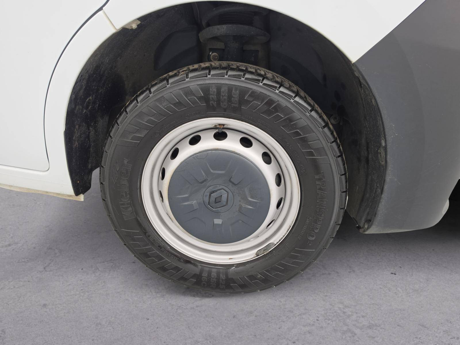 Vente en ligne Renault Master Fourgon MASTER FGN TRAC F3500 L3H3 BLUE DCI 135 au prix de 28 490 €