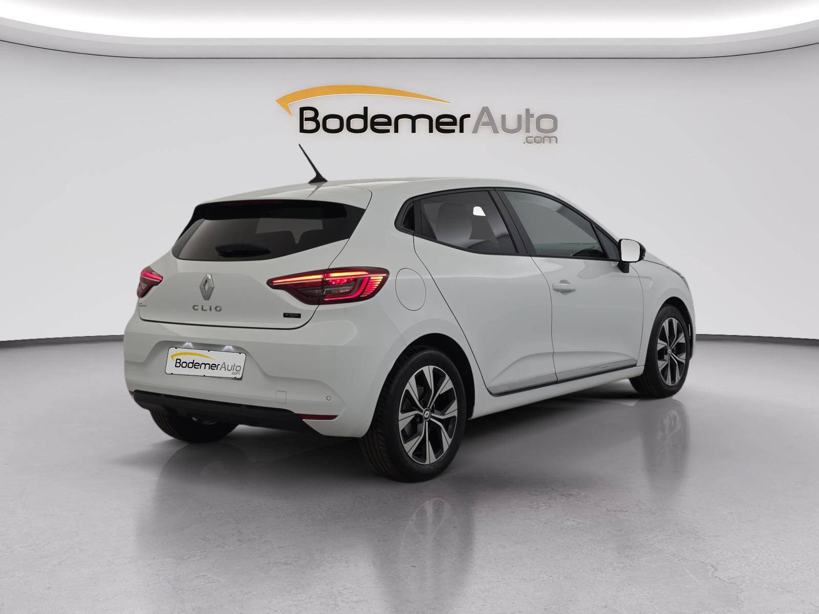 Vente en ligne Renault Clio 5 Clio E-Tech full hybrid 145 au prix de 15 690 €