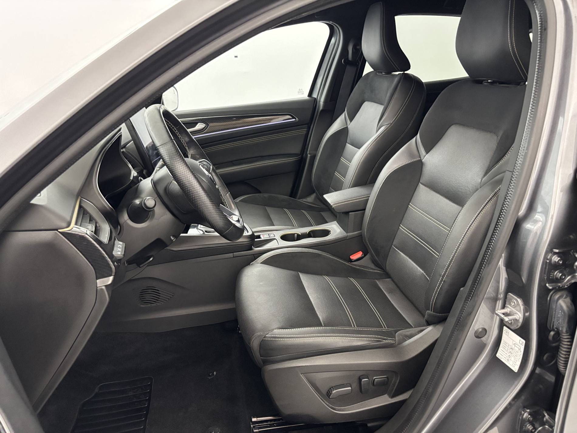 Vente en ligne Renault Arkana  E-Tech hybride 145 - 22 au prix de 22 990 €