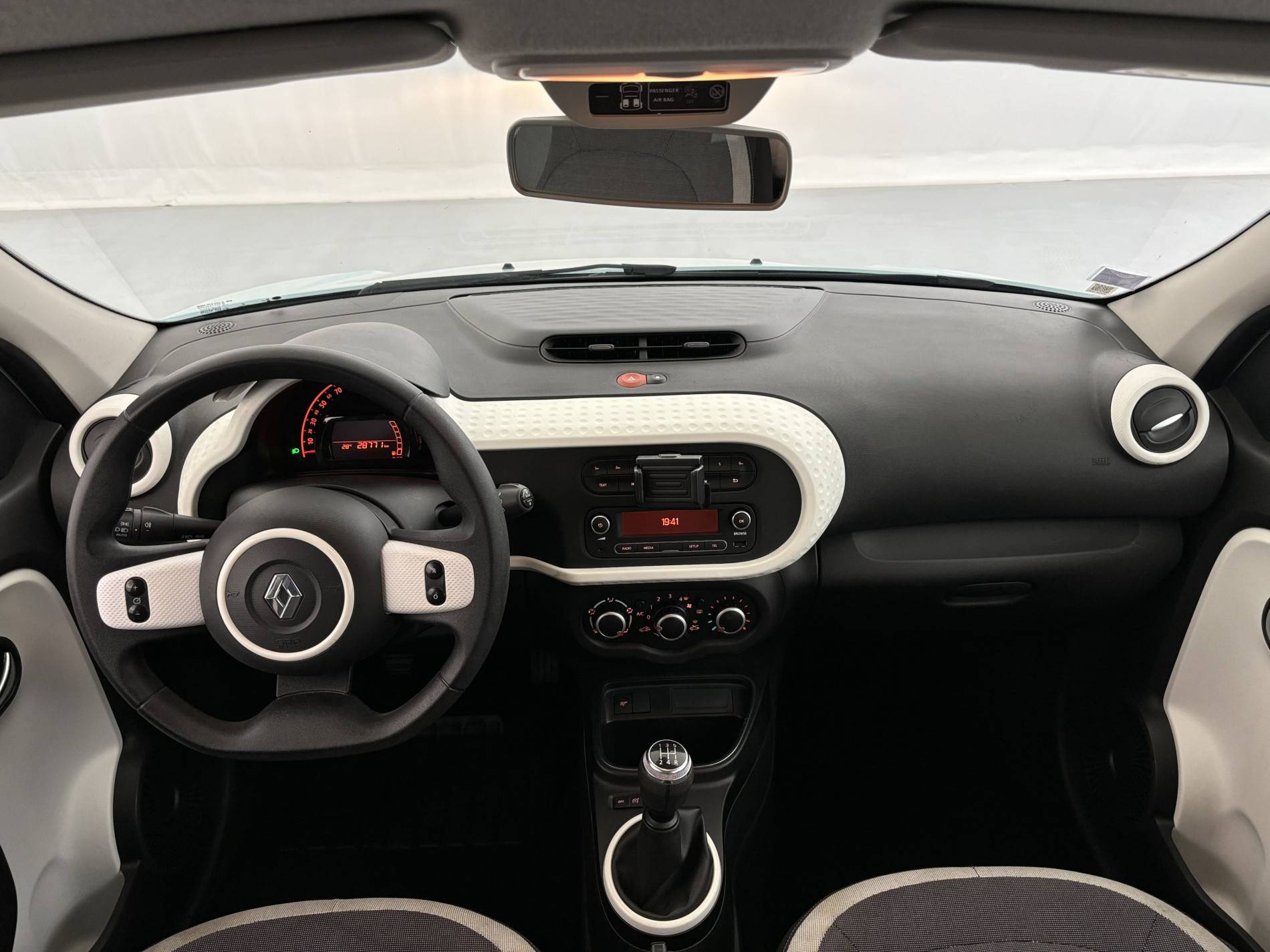 Vente en ligne Renault Twingo 3  SCe 75 - 20 au prix de 10 990 €