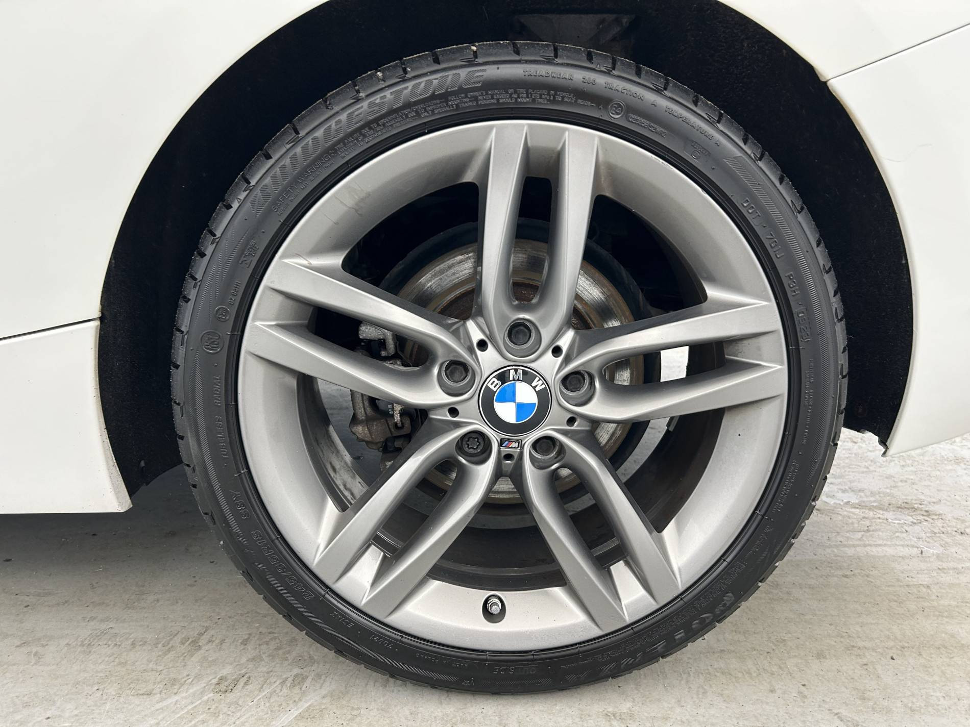 Vente en ligne Bmw Série 1 116d 116 ch BVA8 au prix de 18 990 €