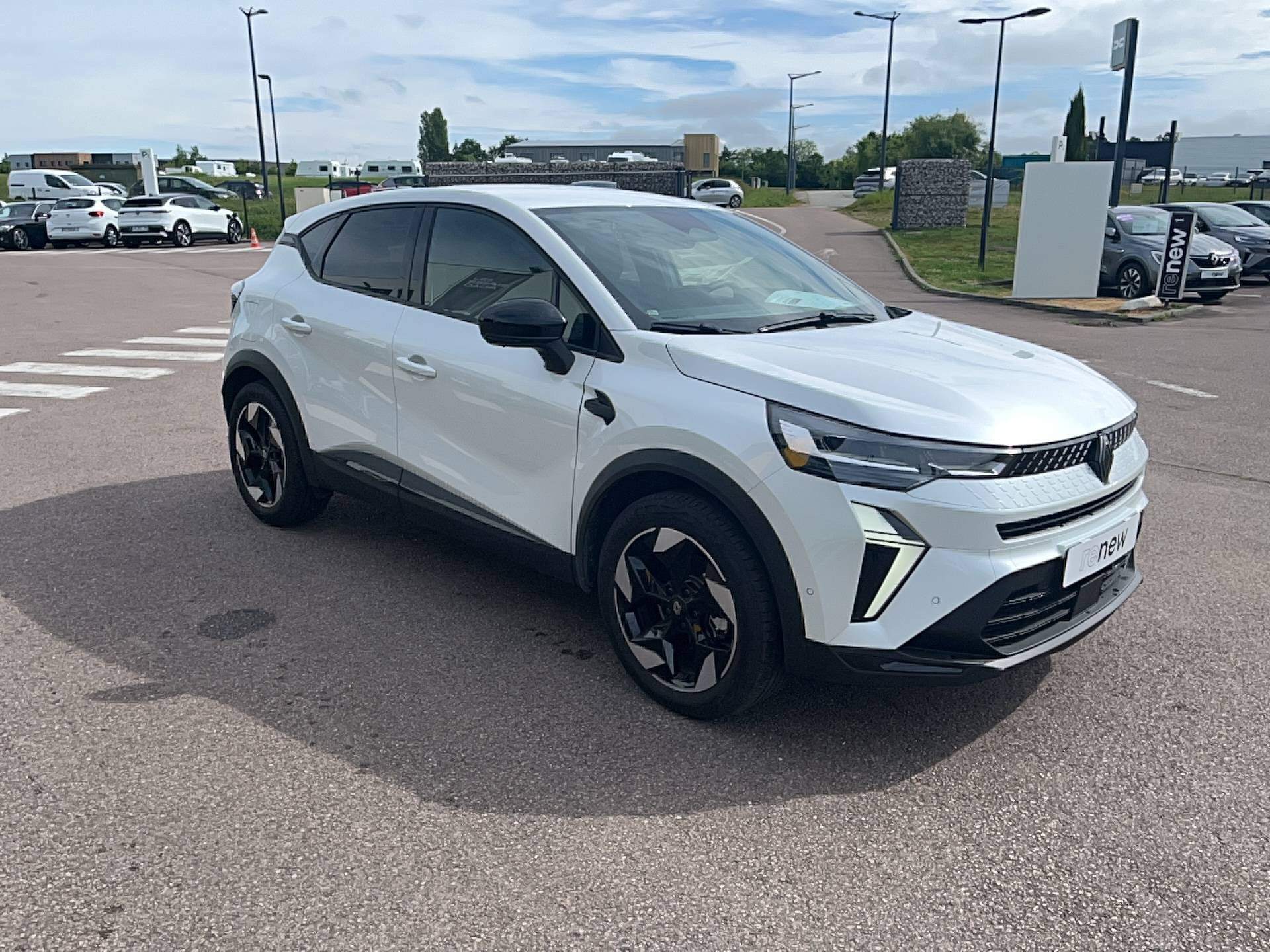 Vente en ligne Renault Captur  E-Tech full hybrid 145 ch au prix de 24 491 €