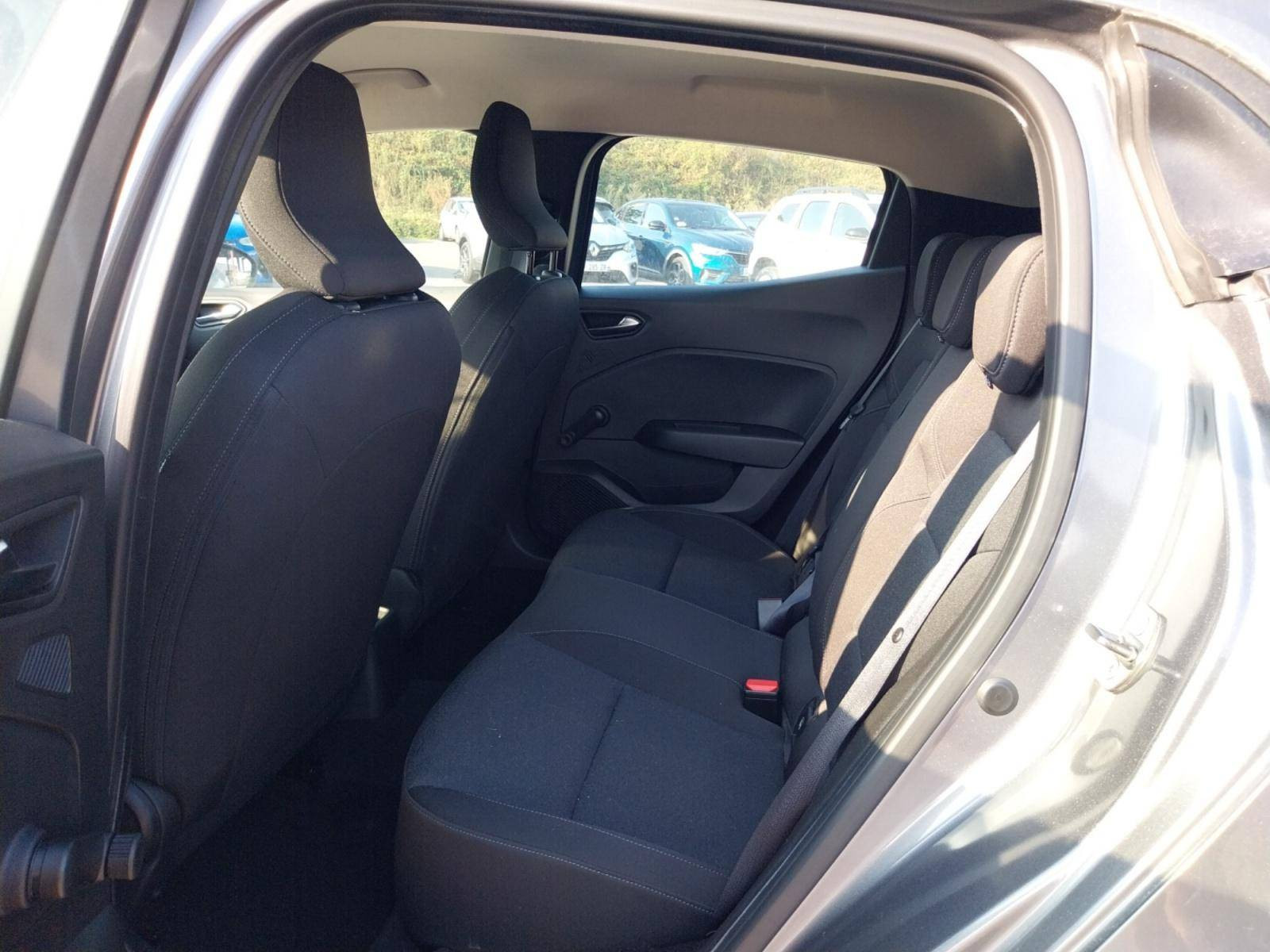 Vente en ligne Renault Clio 5 Clio TCe 90 au prix de 13 000 €