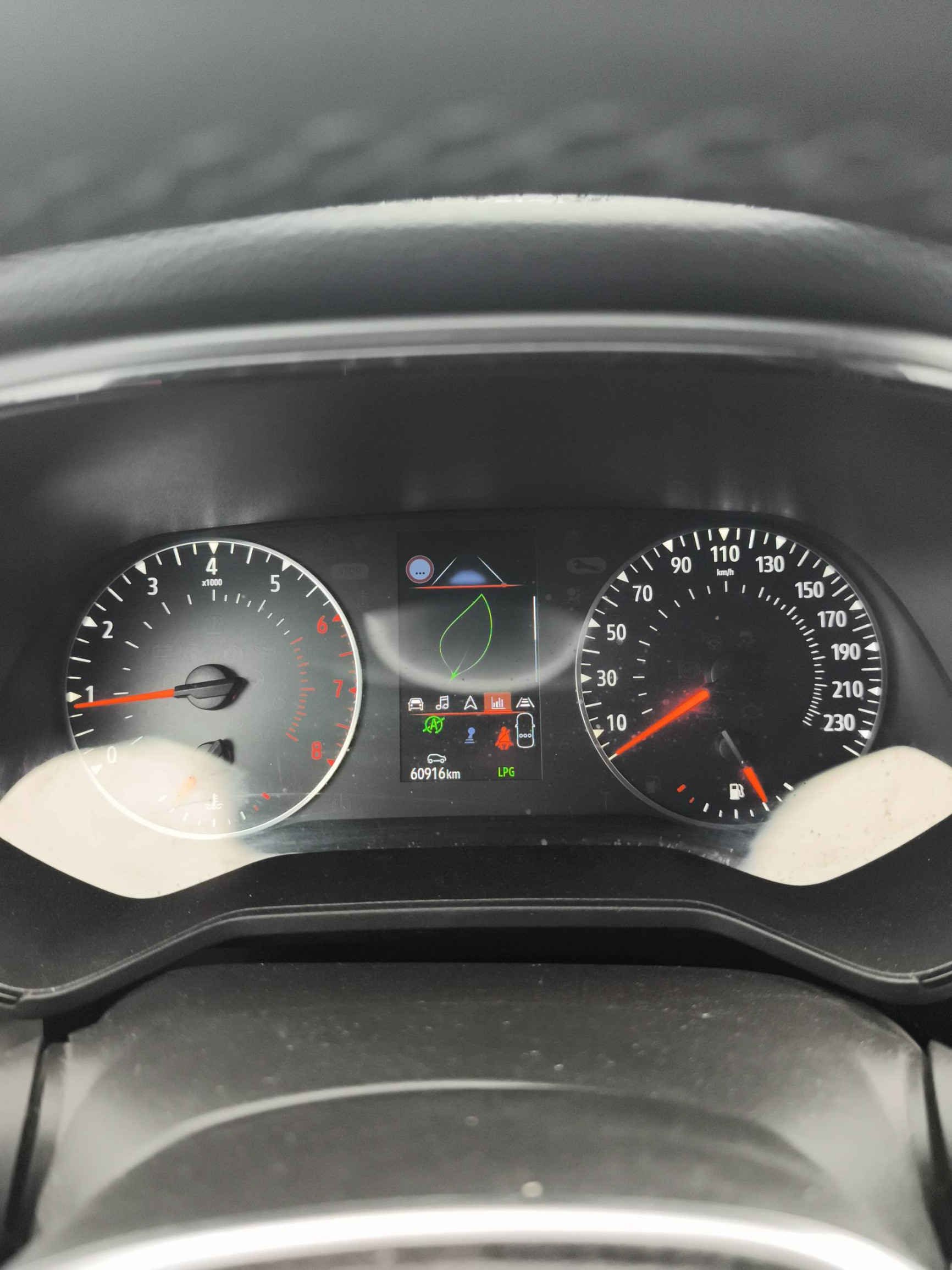 Vente en ligne Renault Clio 5 Clio TCe 100 GPL au prix de 13 990 €