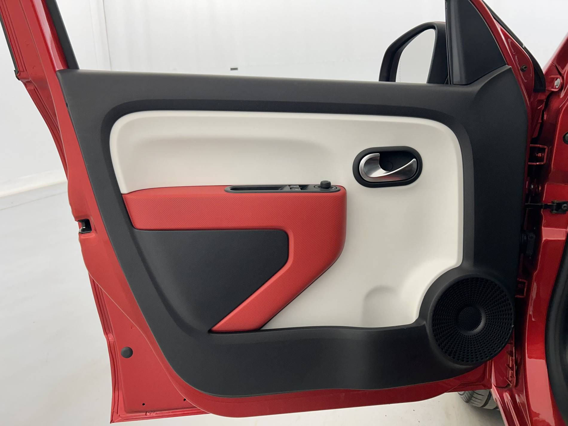 Vente en ligne Renault Twingo 3  0.9 TCe 90 Energy au prix de 9 390 €