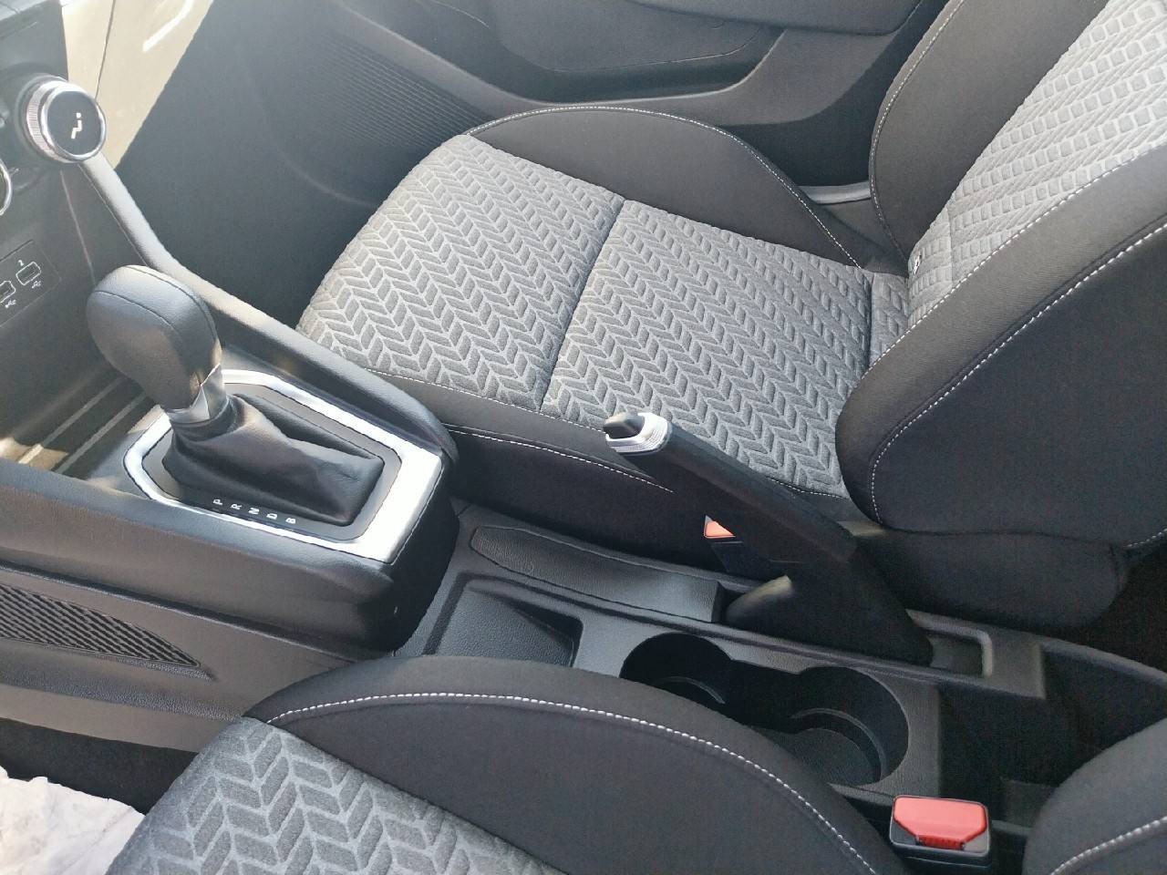 Vente en ligne Renault Clio 5 Clio E-Tech hybride 145 au prix de 16 490 €