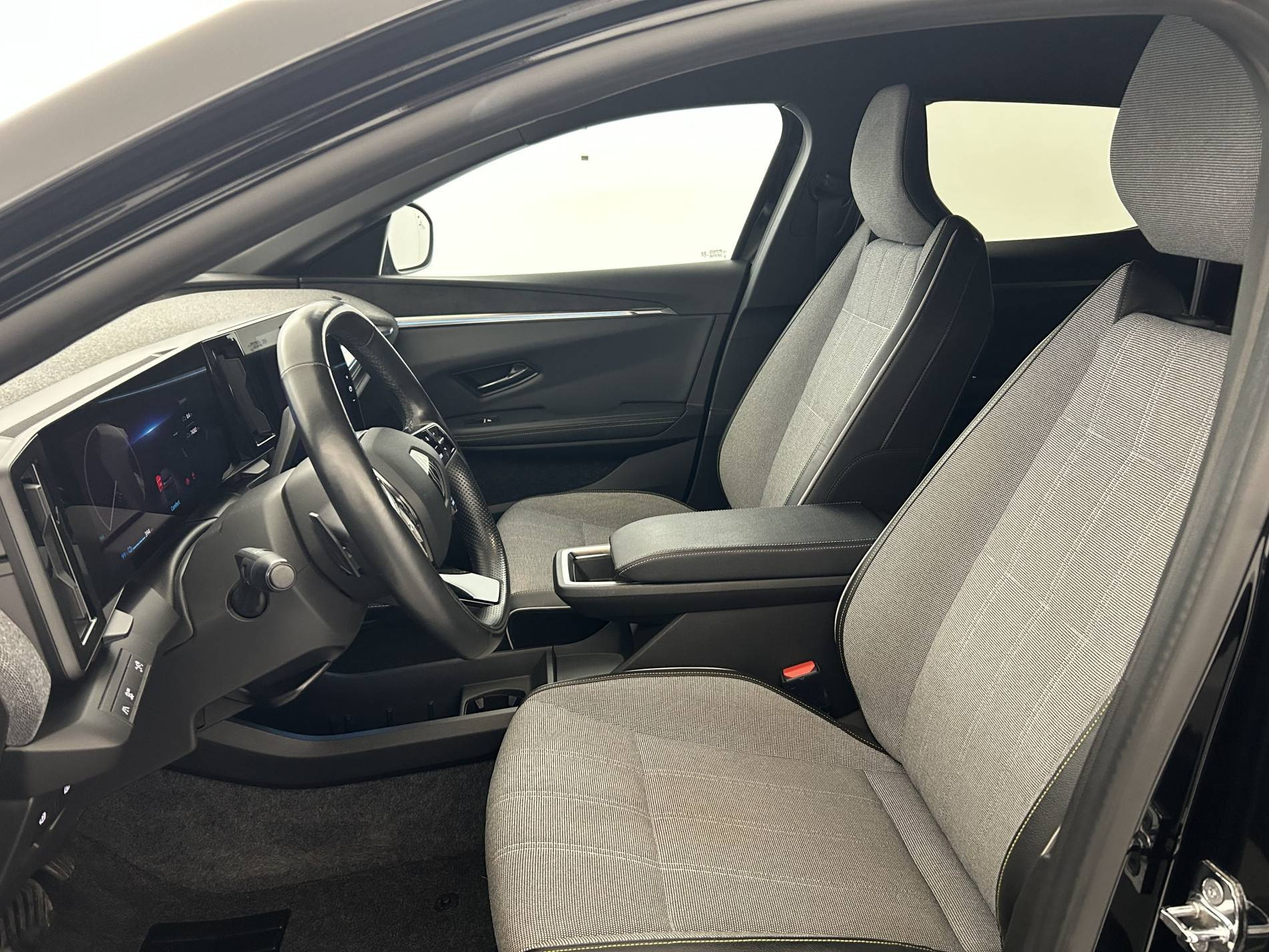 Vente en ligne Renault Megane E-Tech  EV60 220 ch super charge au prix de 22 990 €
