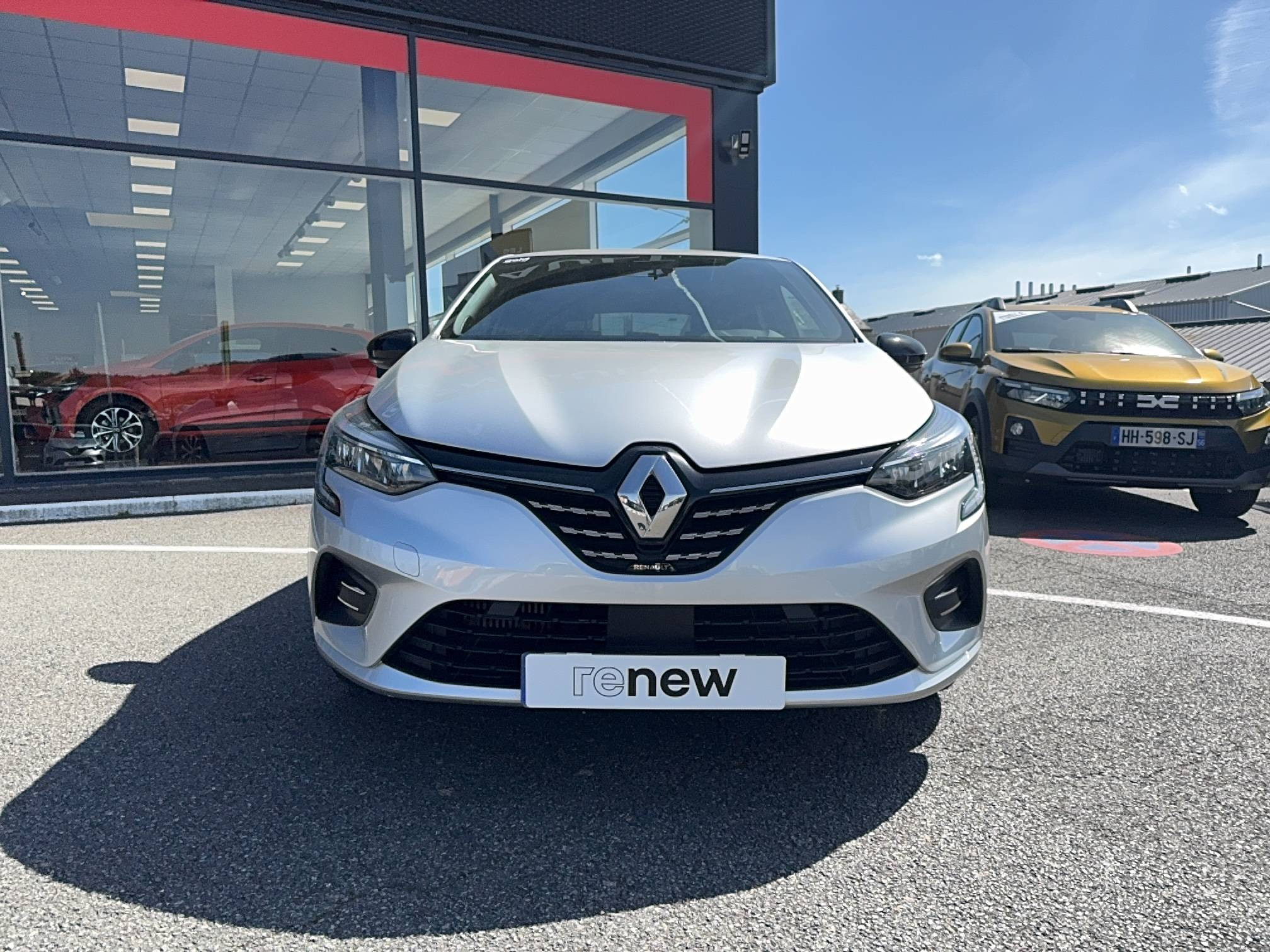 Vente en ligne Renault Clio 5 Clio TCe 140 au prix de 16 490 €