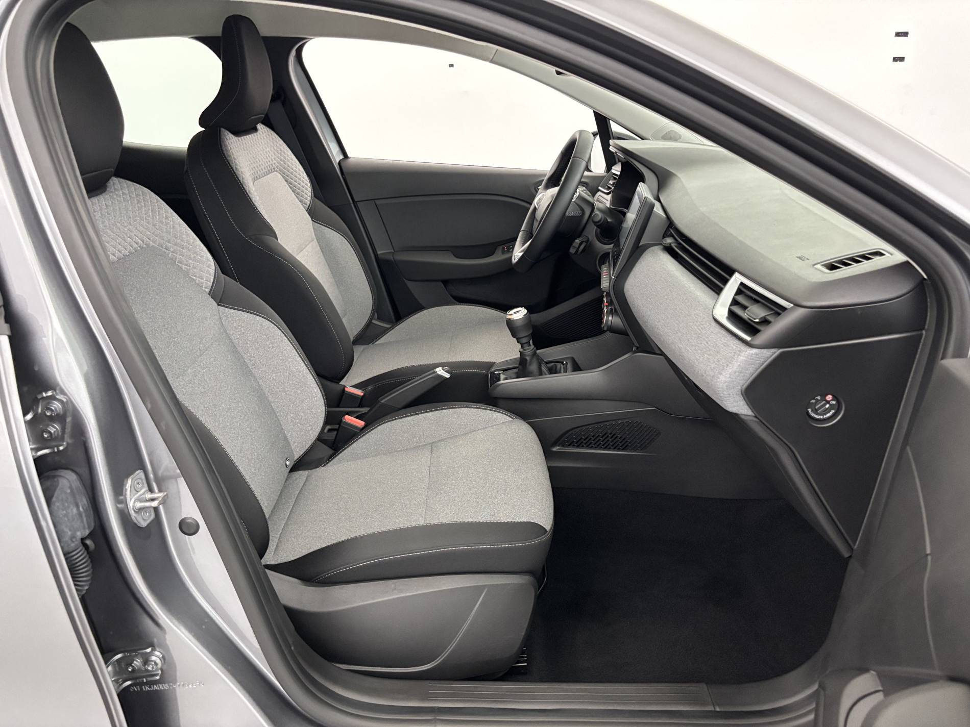 Vente en ligne Renault Clio 5 Clio Blue dCi 100 ch au prix de 18 500 €