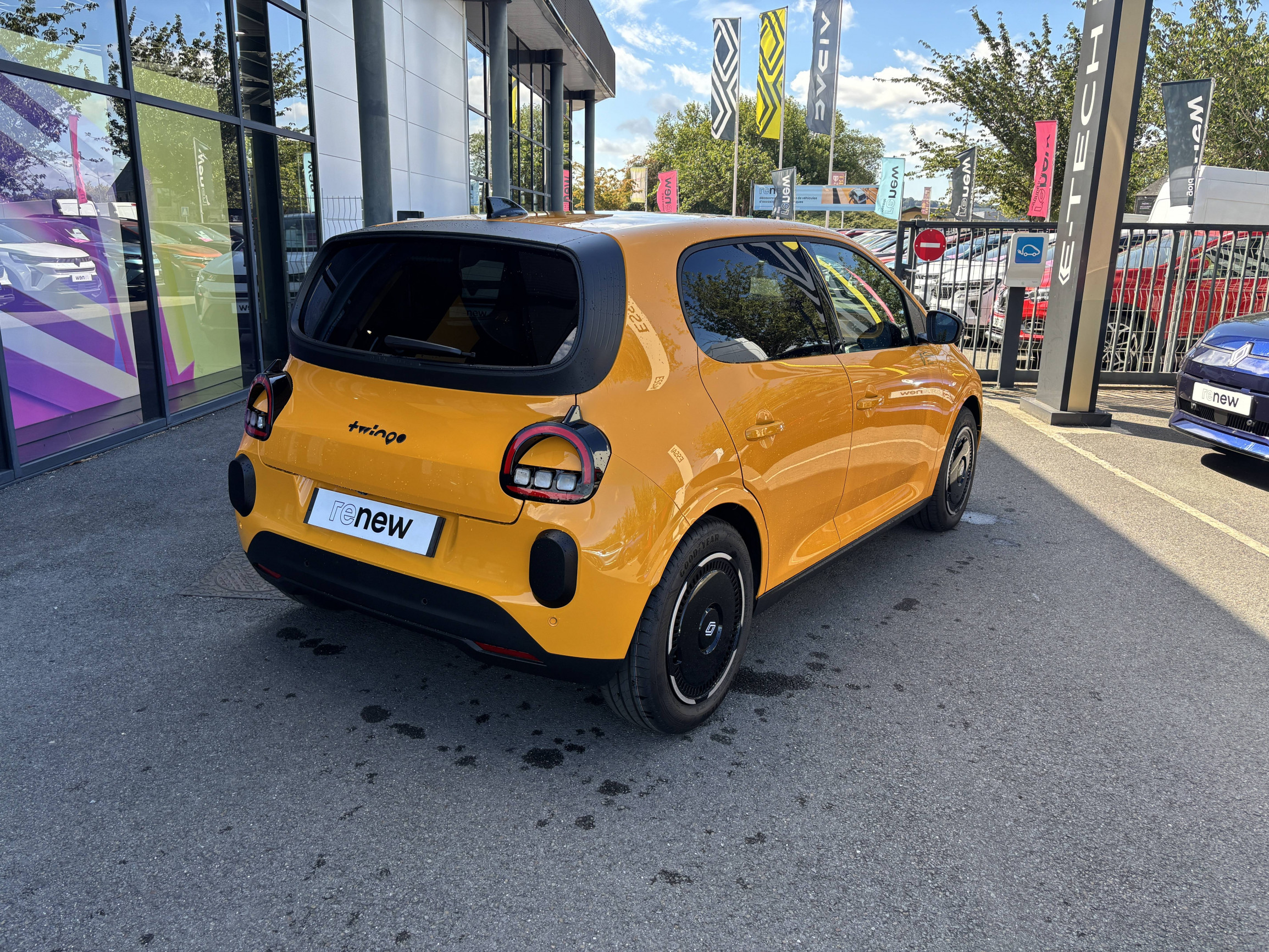 Vente en ligne Renault Twingo Electrique  80 ch autonomie urbaine au prix de 21 090 €