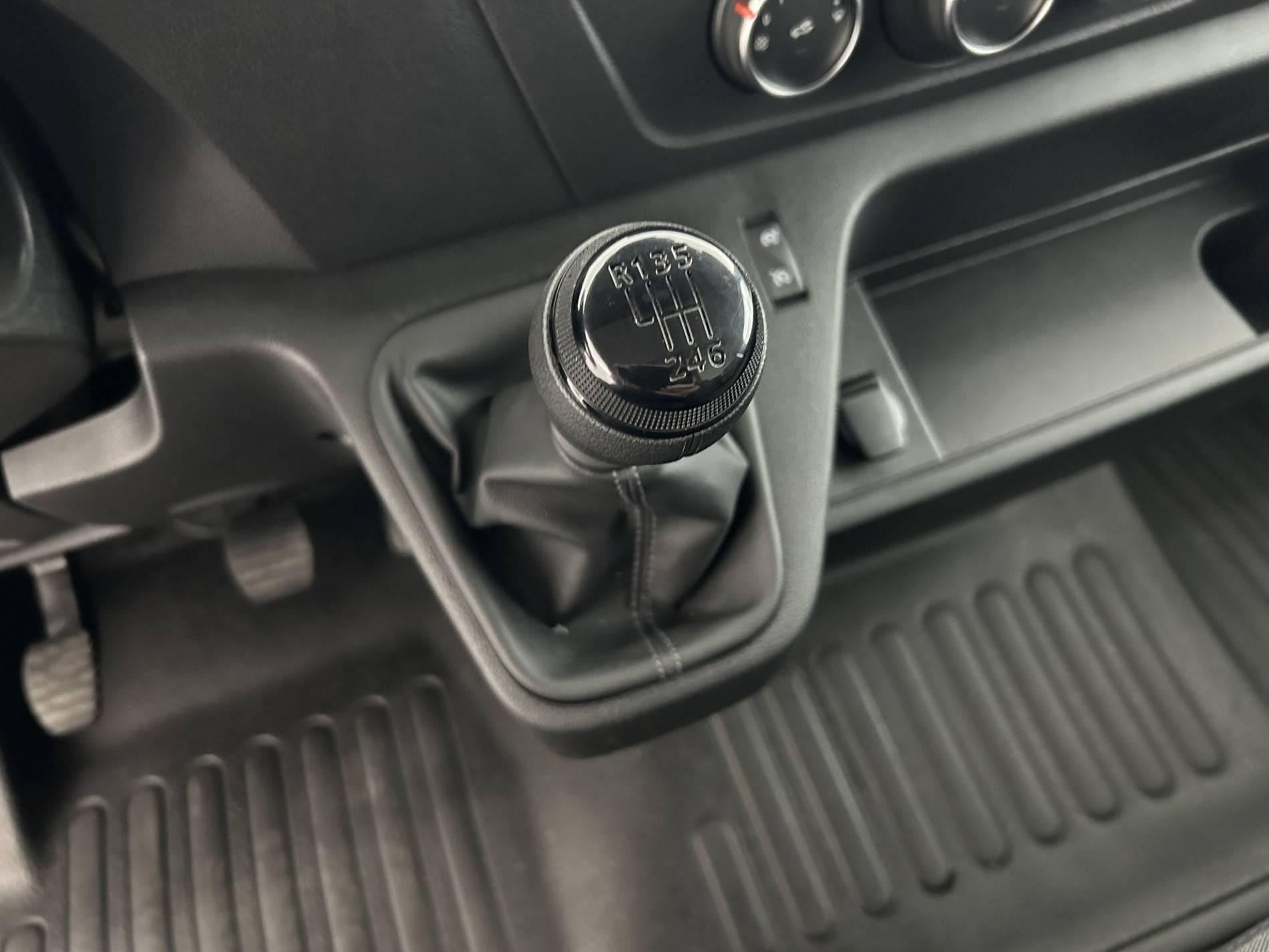 Vente en ligne Renault Master 3 Châssis Cabine MASTER PHC TRAC F3500 L3H1 BLUE DCI 145 EURO VI au prix de 31 990 €