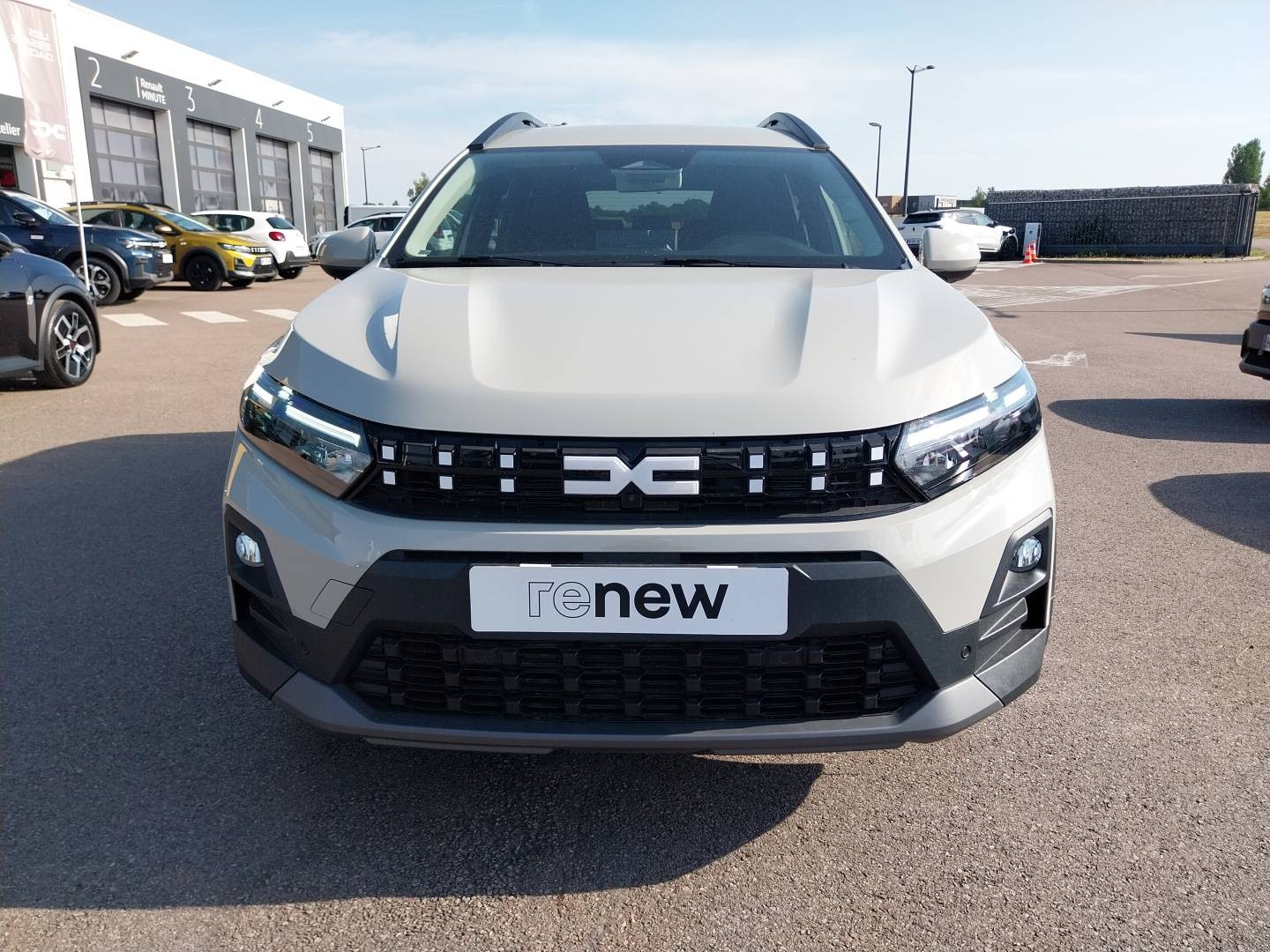 Vente en ligne Dacia Jogger Jogger ECO-G 120 auto 7 pl au prix de 25 350 €