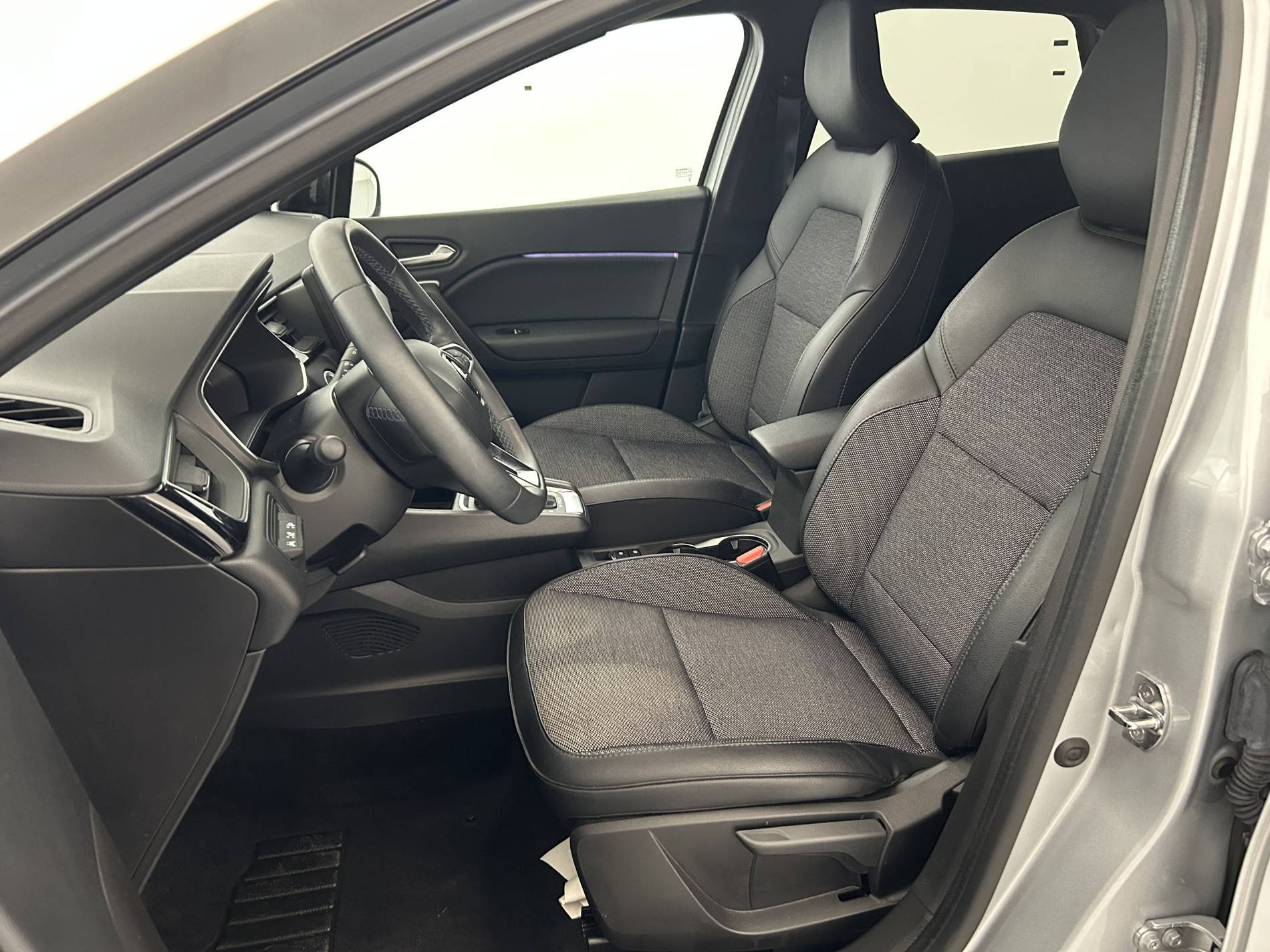 Vente en ligne Renault Captur  E-Tech 145 au prix de 18 490 €