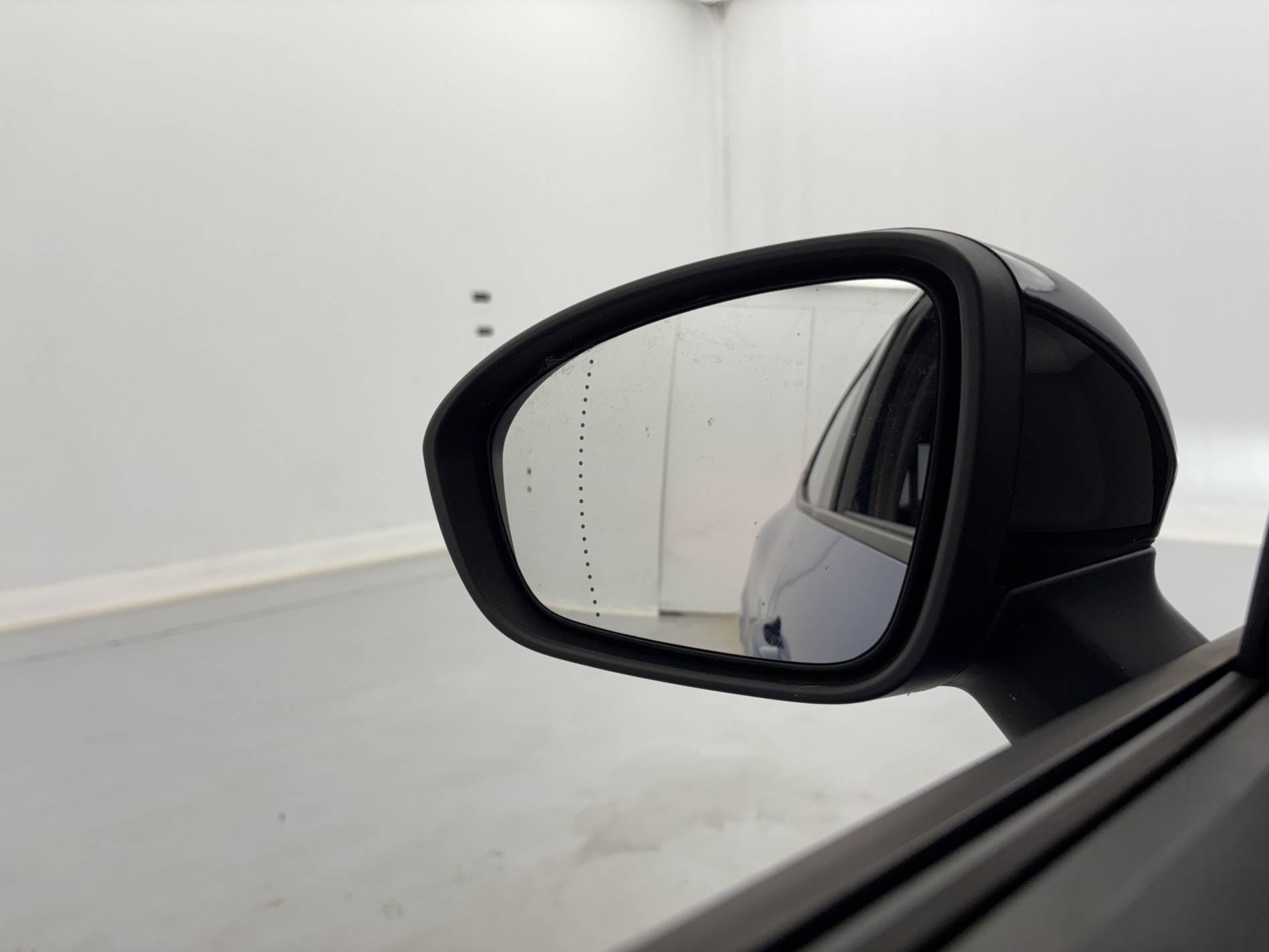 Vente en ligne Renault Clio 5 Clio E-Tech 140 - 21N au prix de 15 990 €