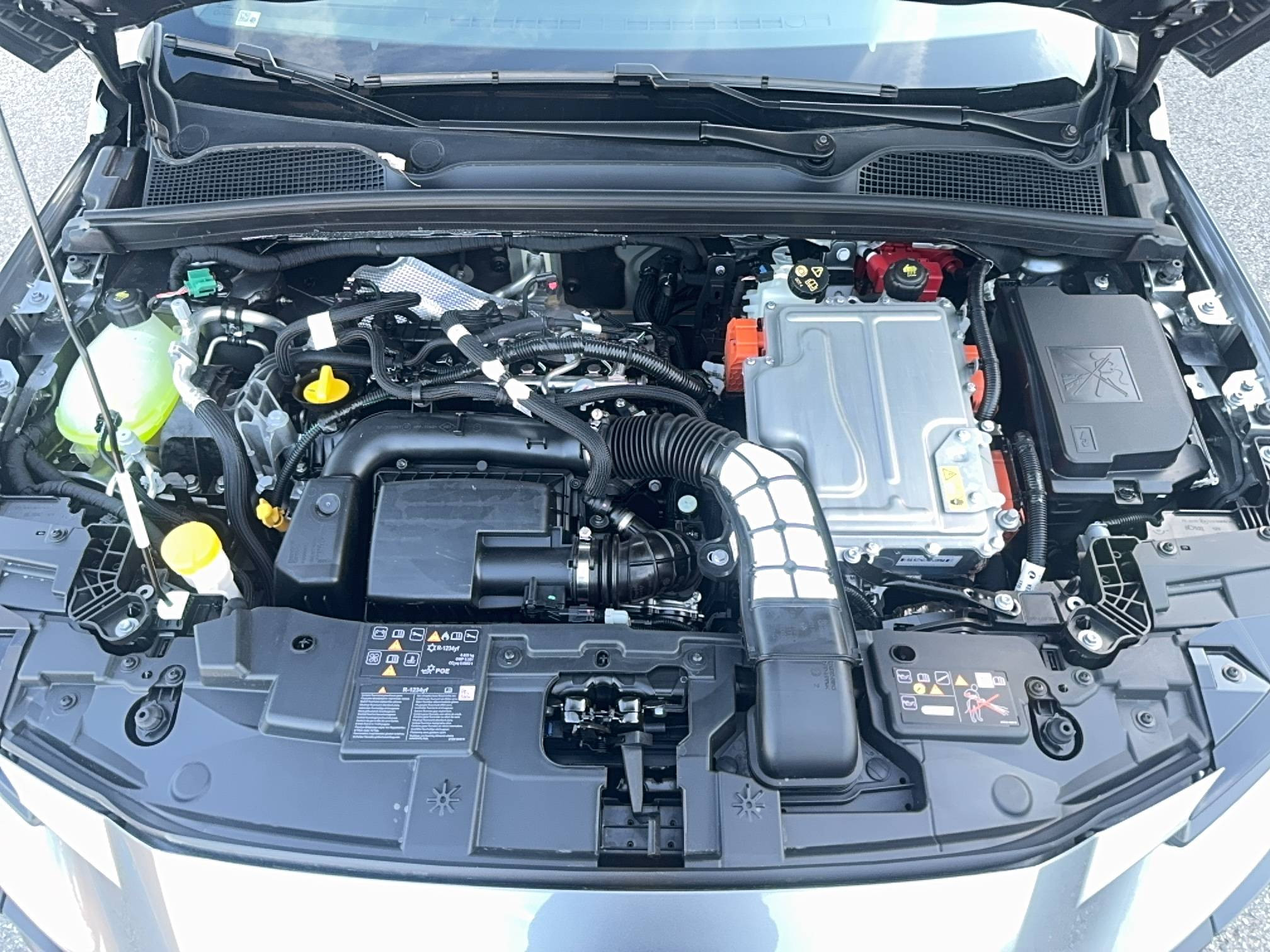 Vente en ligne Renault Clio 6 Clio E-Tech full hybrid 160 ch au prix de 28 490 €