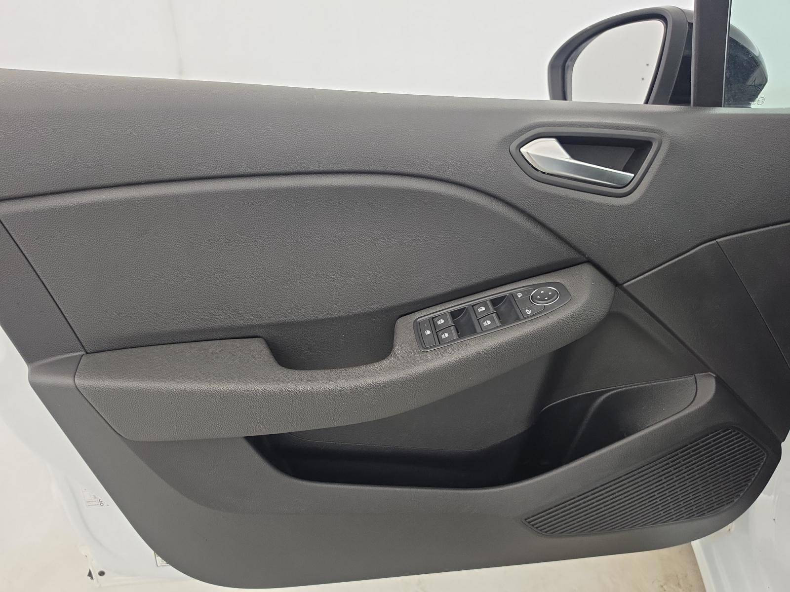 Vente en ligne Renault Clio 5 Clio Blue dCi 100 au prix de 13 291 €