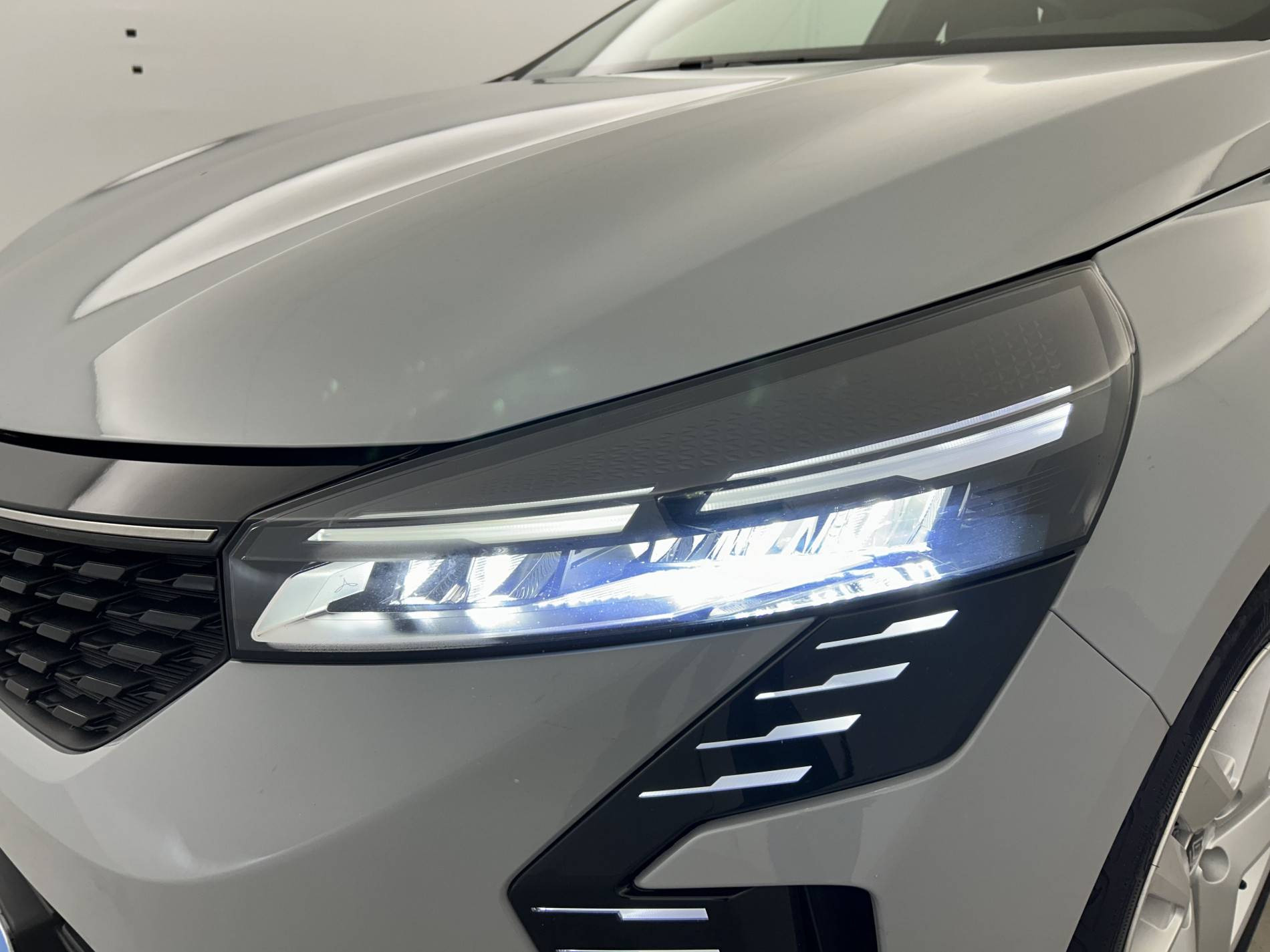 Vente en ligne Renault Clio 5 Clio TCe 90 au prix de 15 650 €