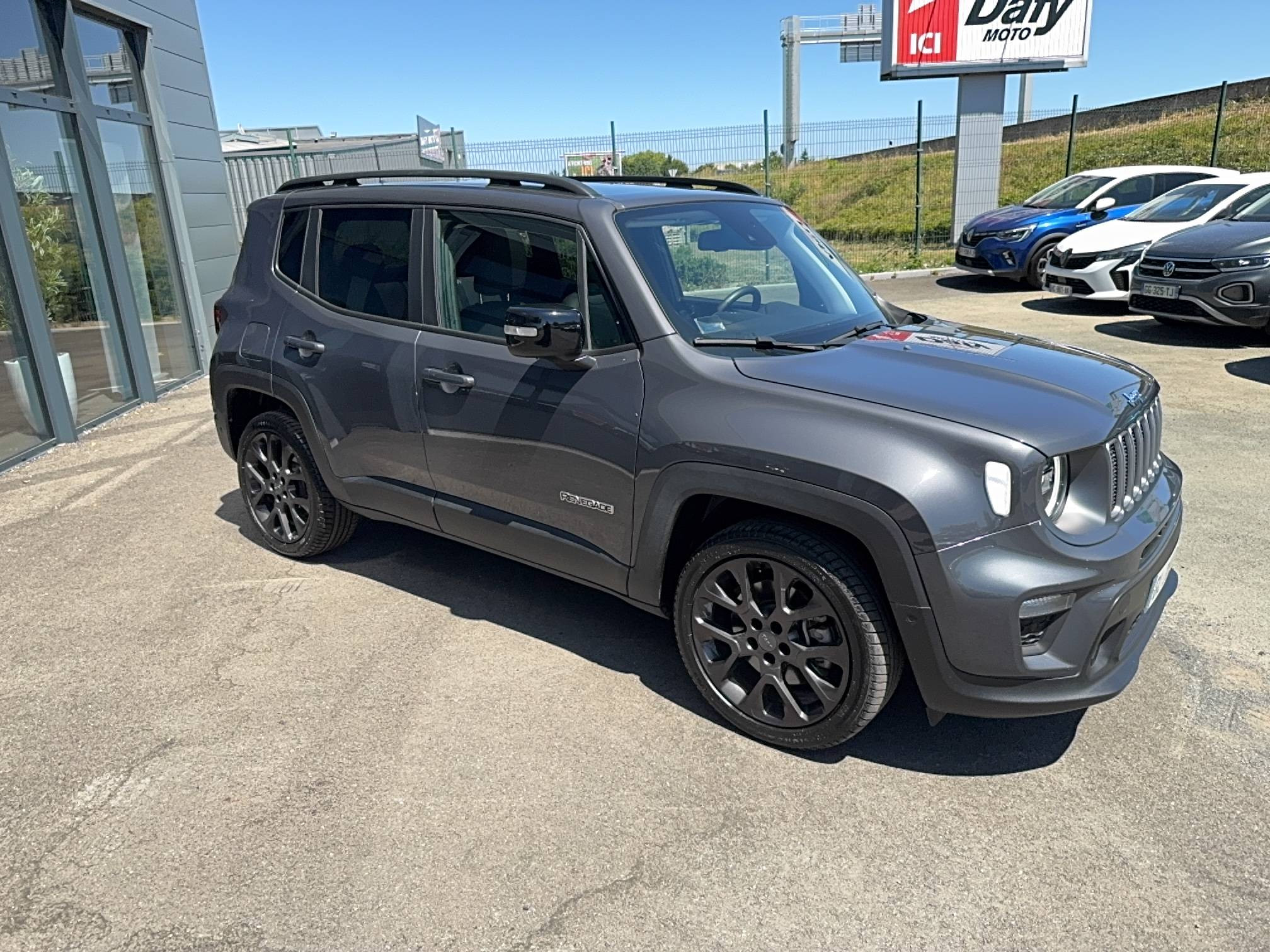 Vente en ligne Jeep Renegade  1.3 Turbo T4 190 ch PHEV BVA6 4xe eAWD au prix de 21 990 €