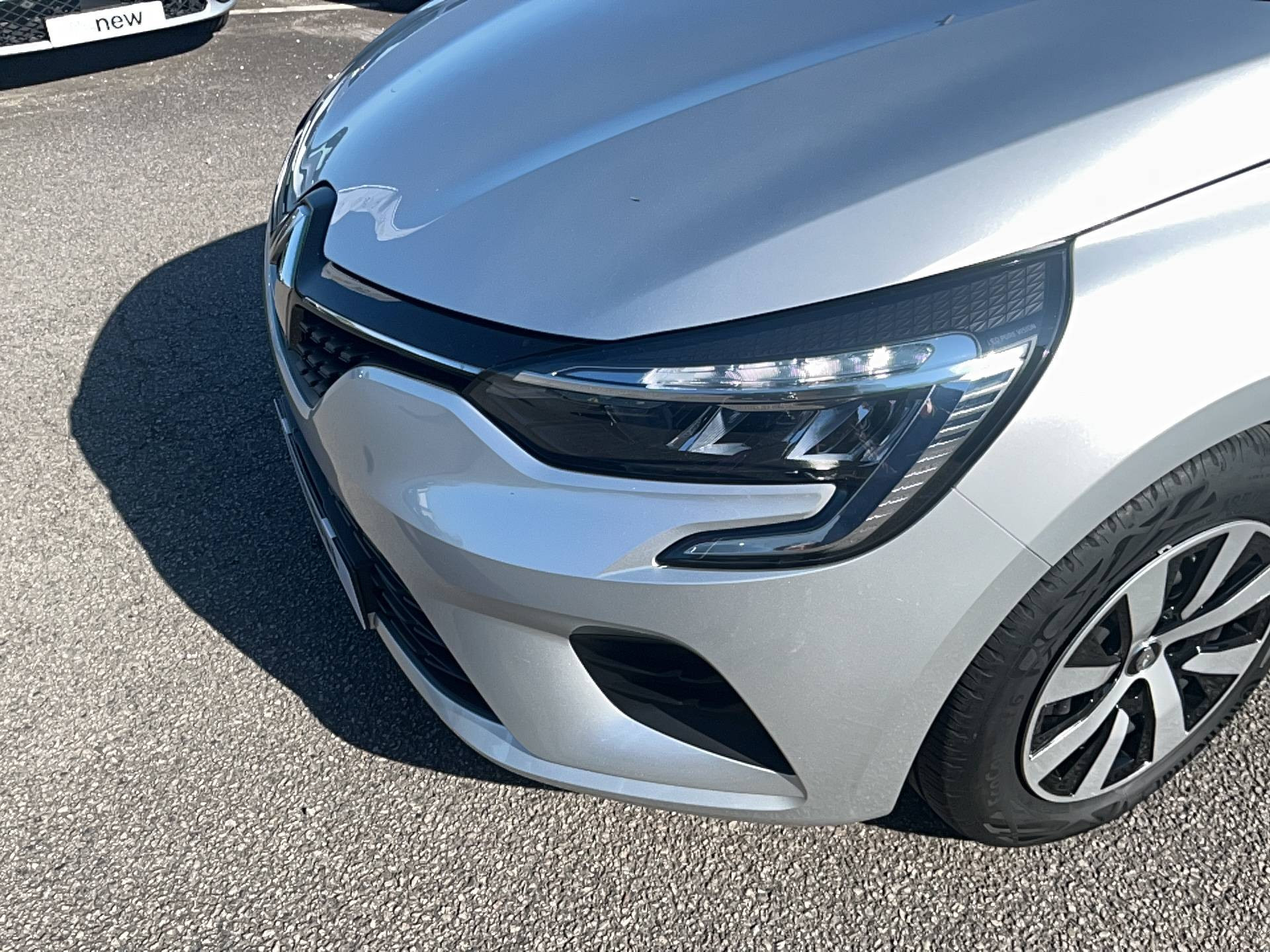 Vente en ligne Renault Clio 5 Clio TCe 90 au prix de 13 990 €