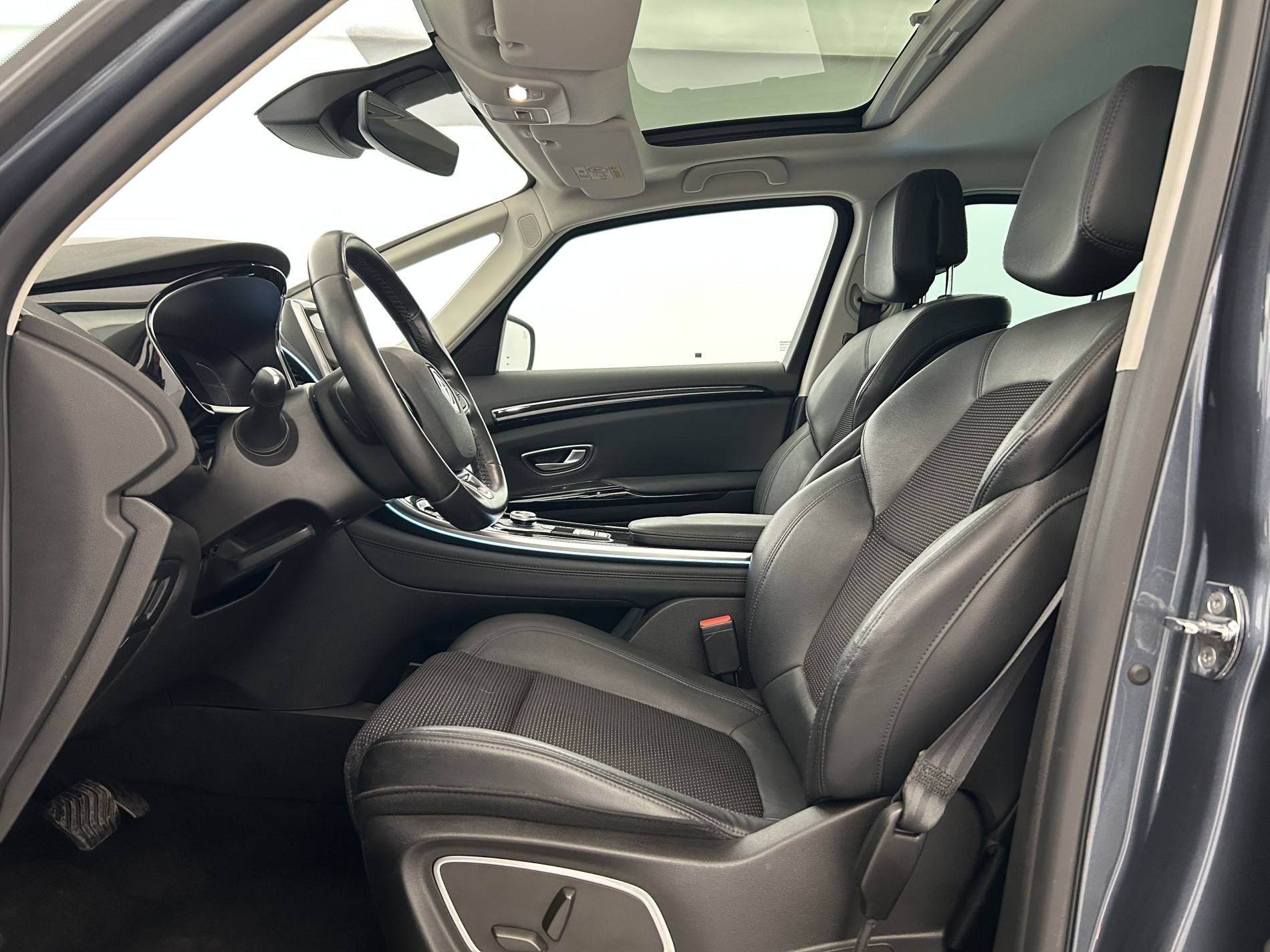 Vente en ligne Renault Espace 5 Espace Blue dCi 160 EDC au prix de 29 390 €