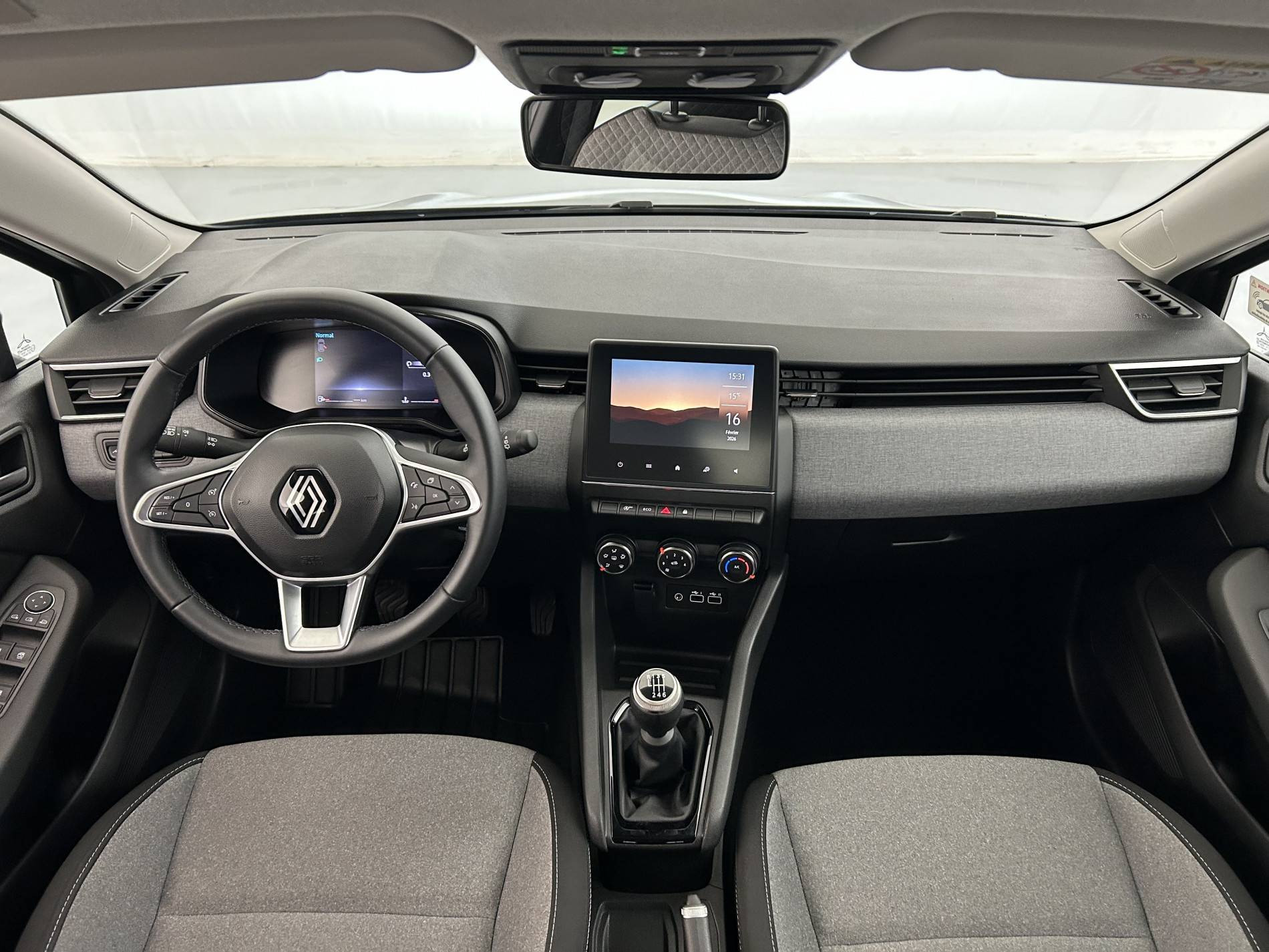 Vente en ligne Renault Clio 5 Clio TCe 90 au prix de 14 995 €