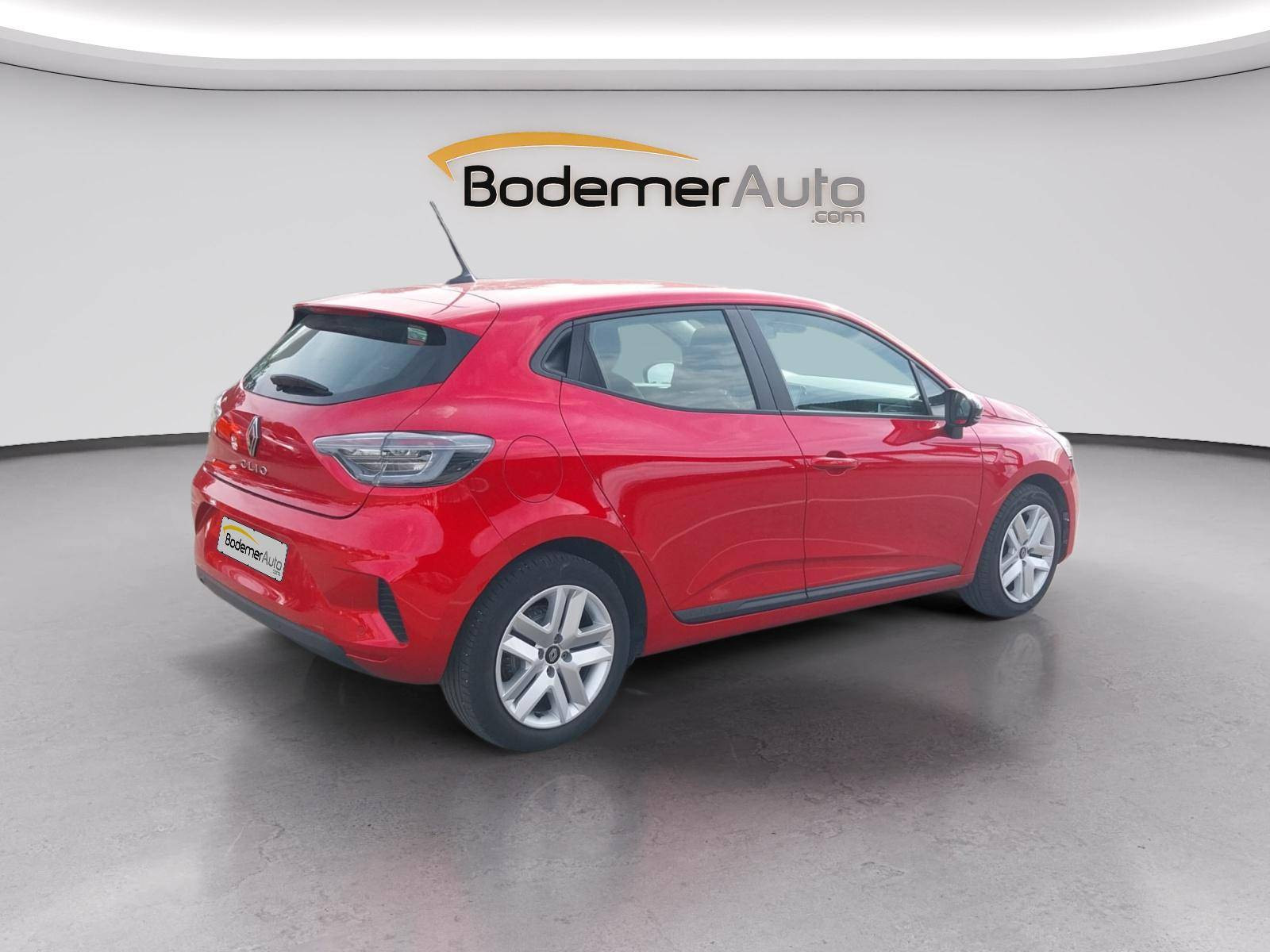 Vente en ligne Renault Clio 5 Clio Blue dCi 100 au prix de 14 890 €