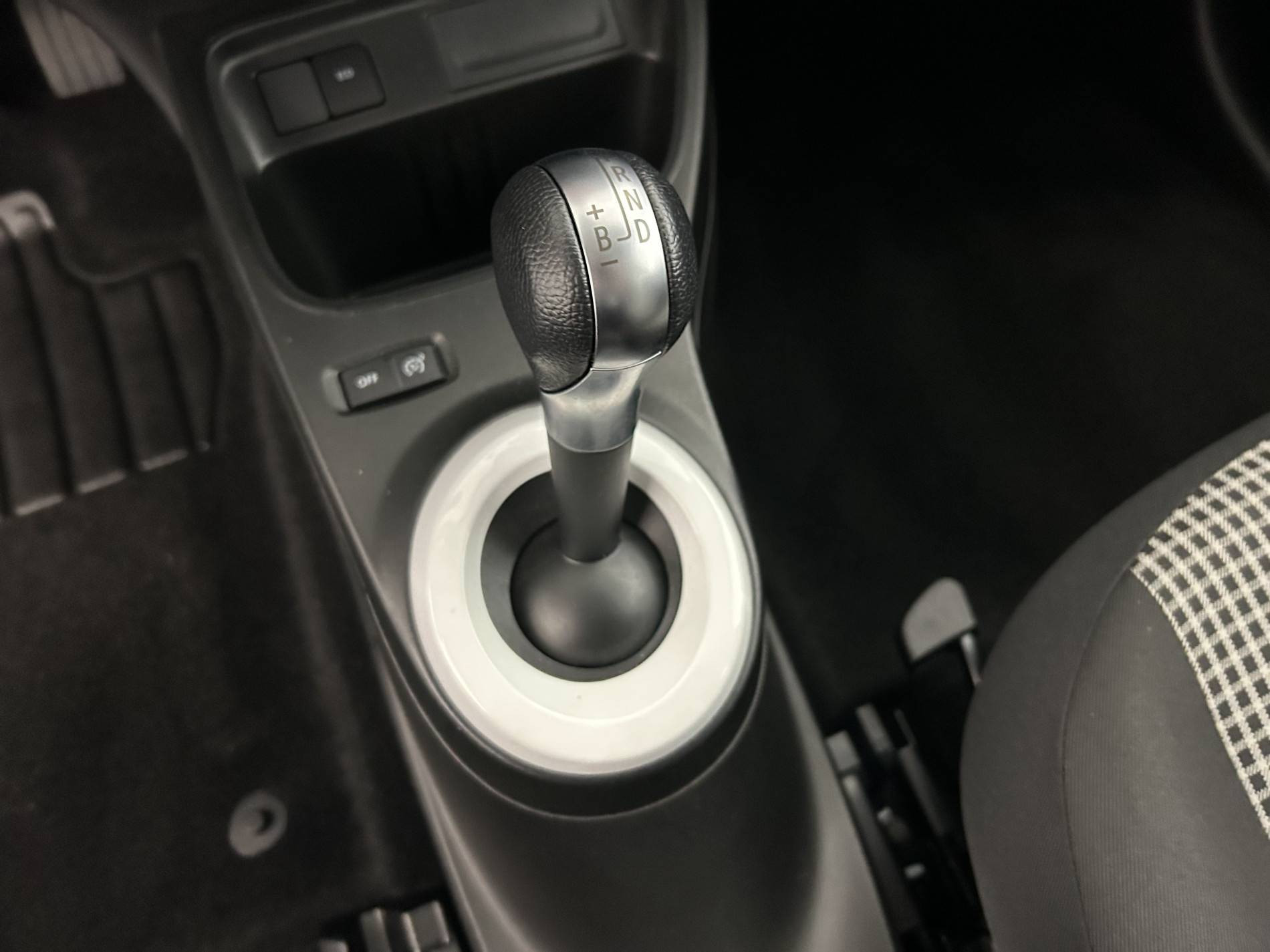 Vente en ligne Renault Twingo Electrique Twingo III E-Tech au prix de 12 790 €