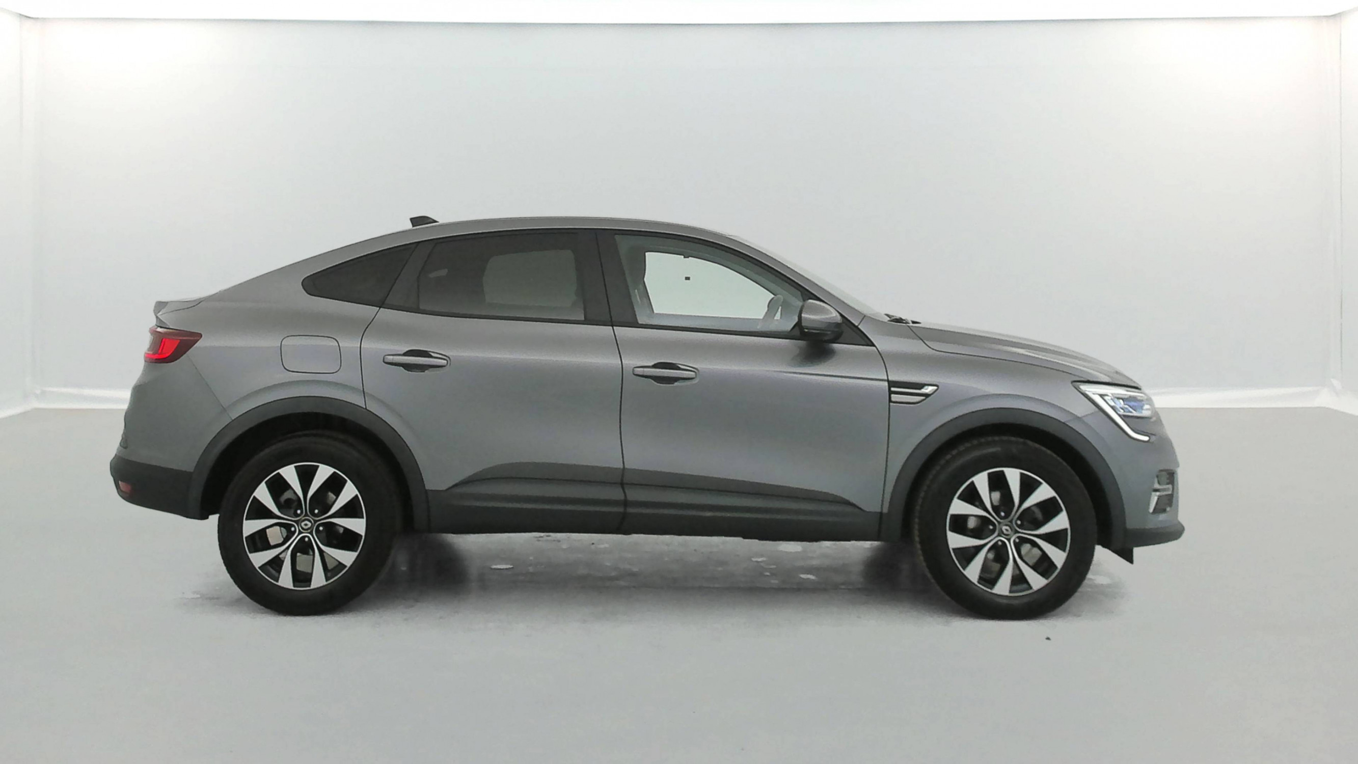 Vente en ligne Renault Arkana  mild hybrid 140 EDC FAP - 22 au prix de 18 490 €