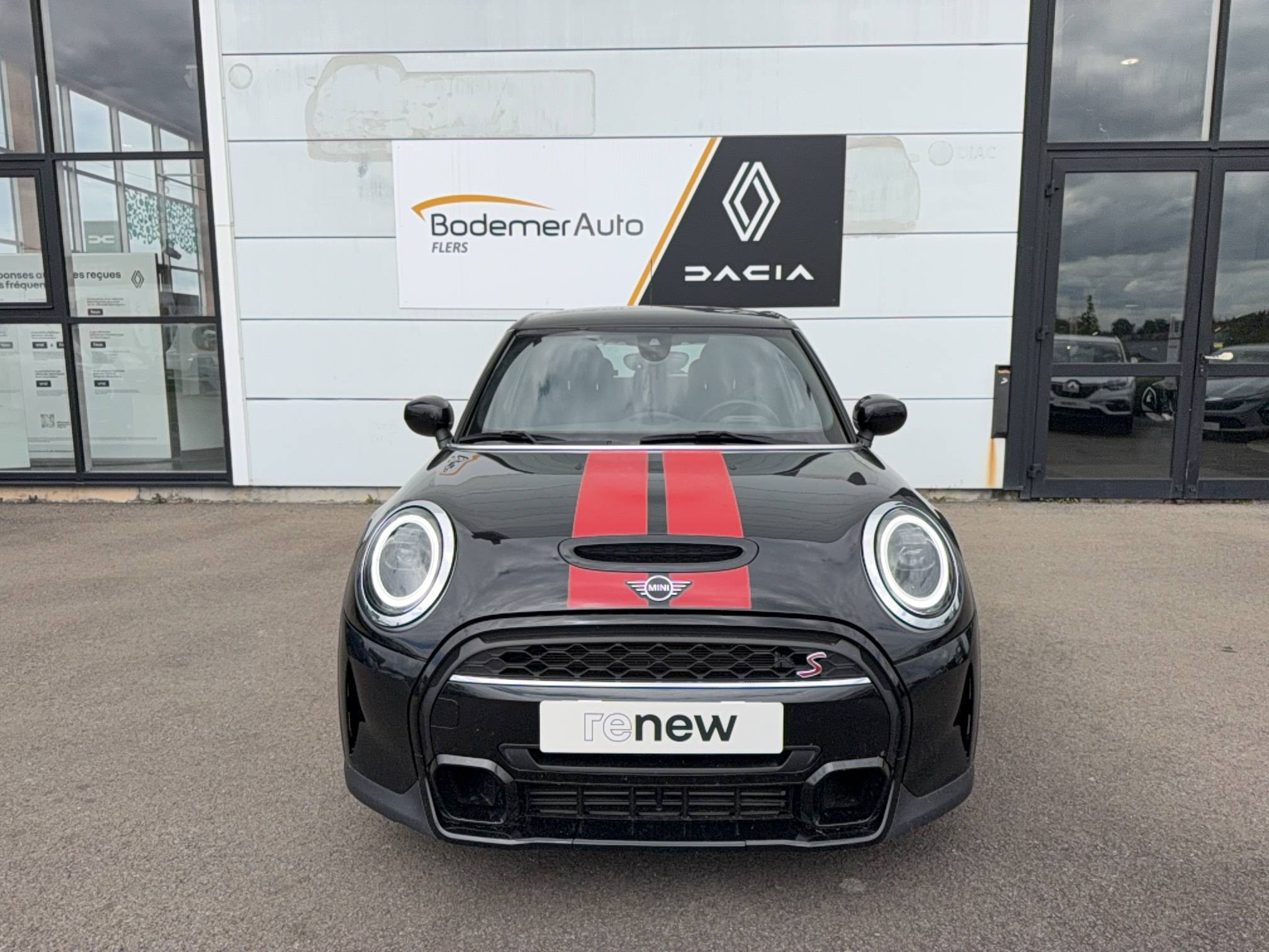 Vente en ligne Mini Hatch Hatch 5 Portes Cooper S 178 ch DKG7 au prix de 22 990 €