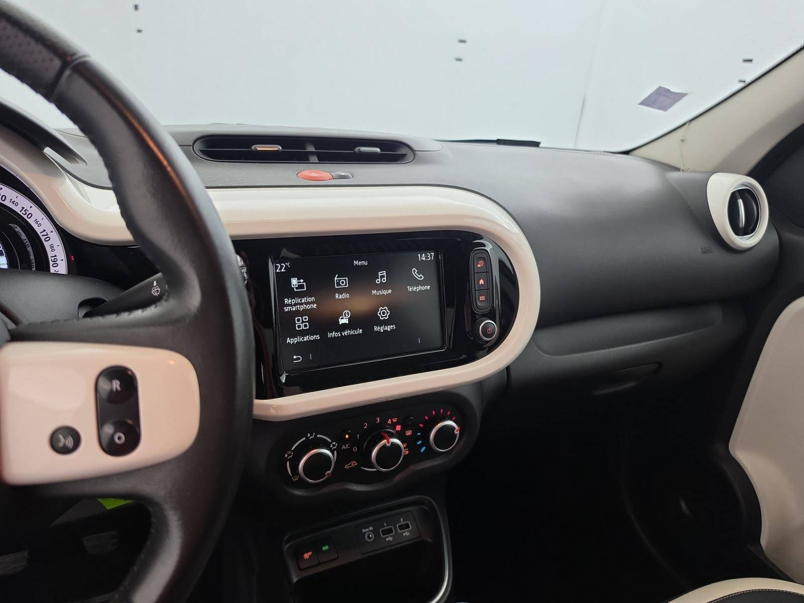 Vente en ligne Renault Twingo 3  TCe 95 au prix de 11 990 €