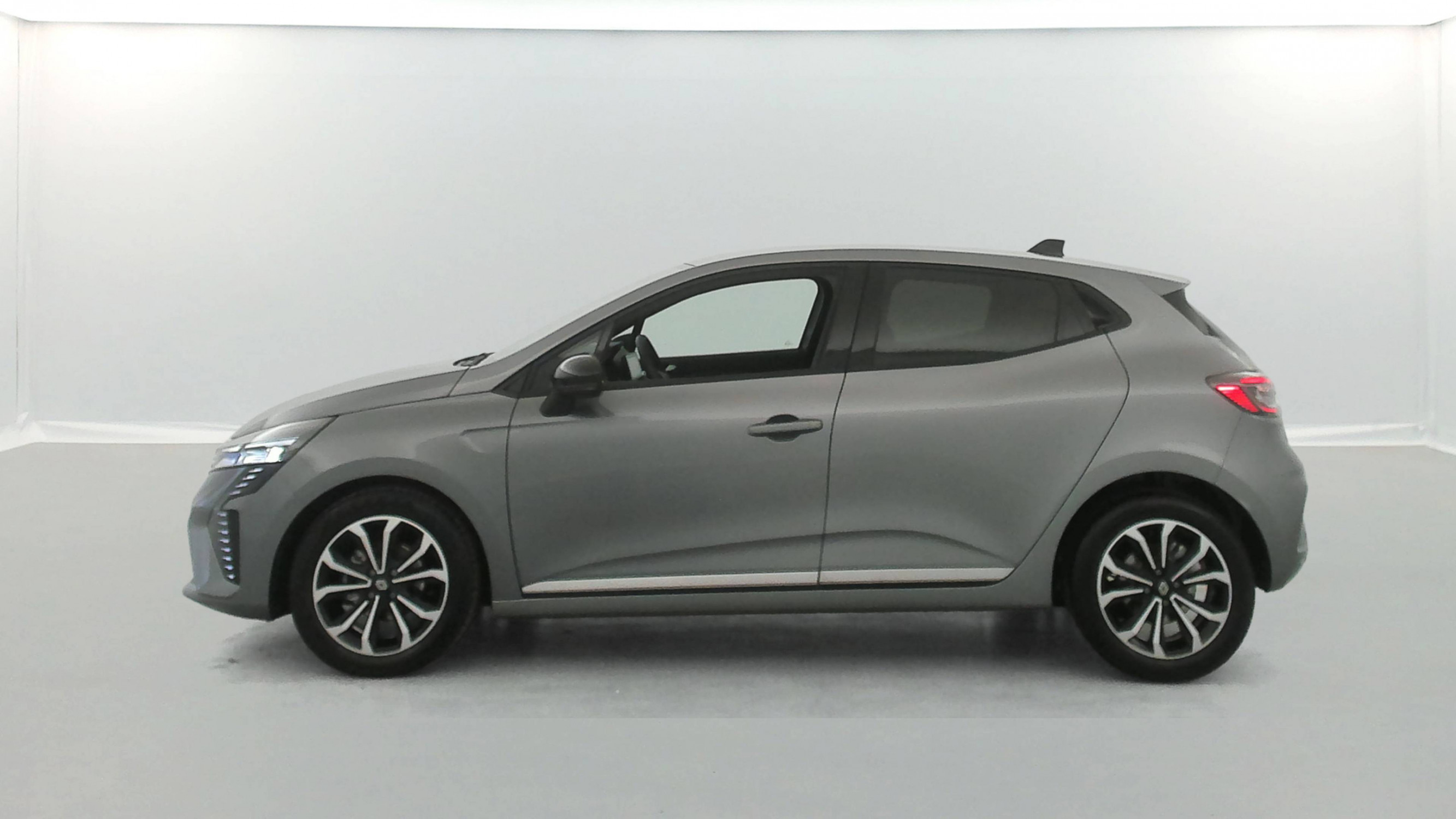 Vente en ligne Renault Clio 5 Clio TCe 90 ch GSR2 au prix de 17 780 €