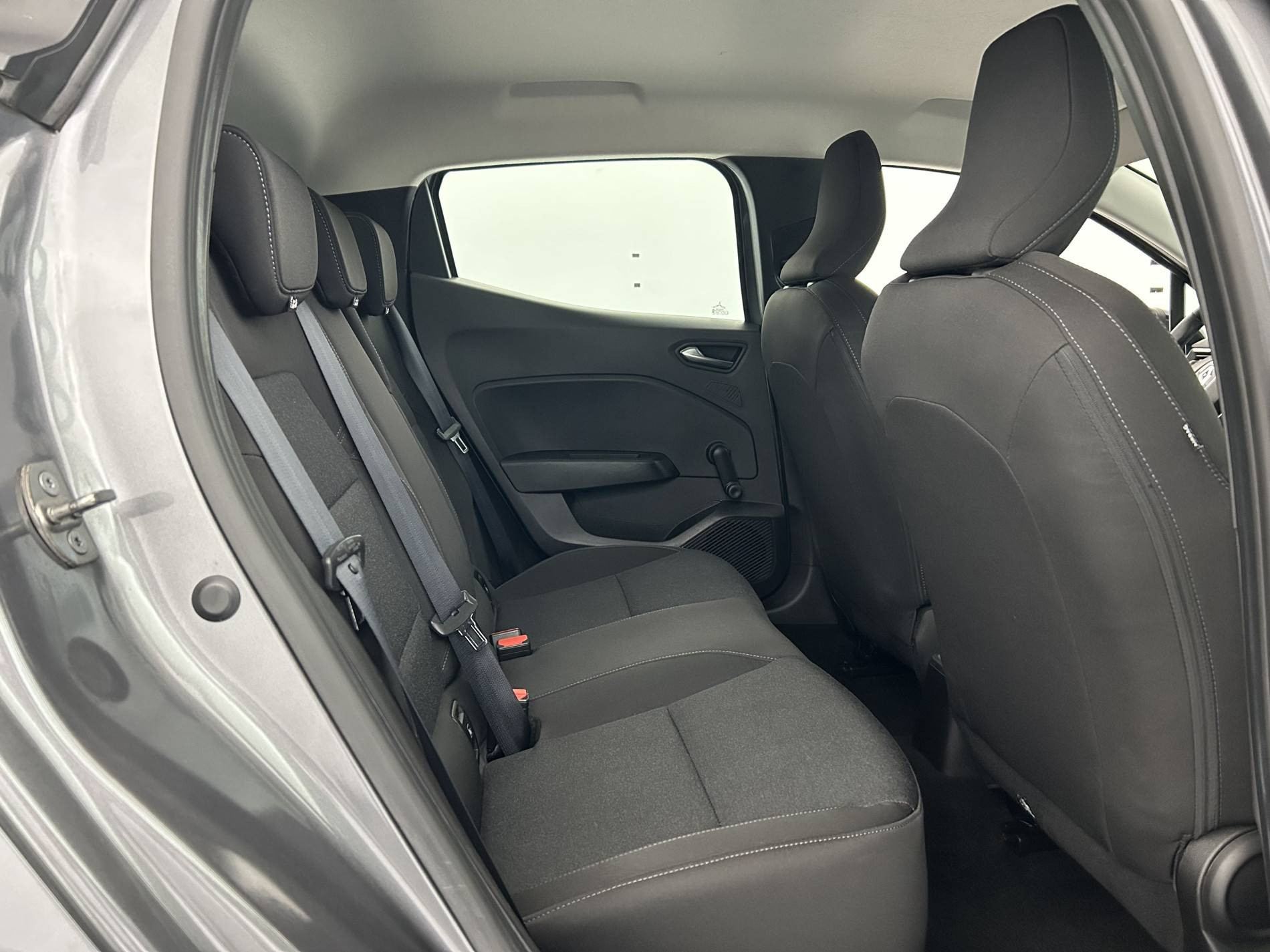 Vente en ligne Renault Clio 5 Clio TCe 90 au prix de 14 290 €