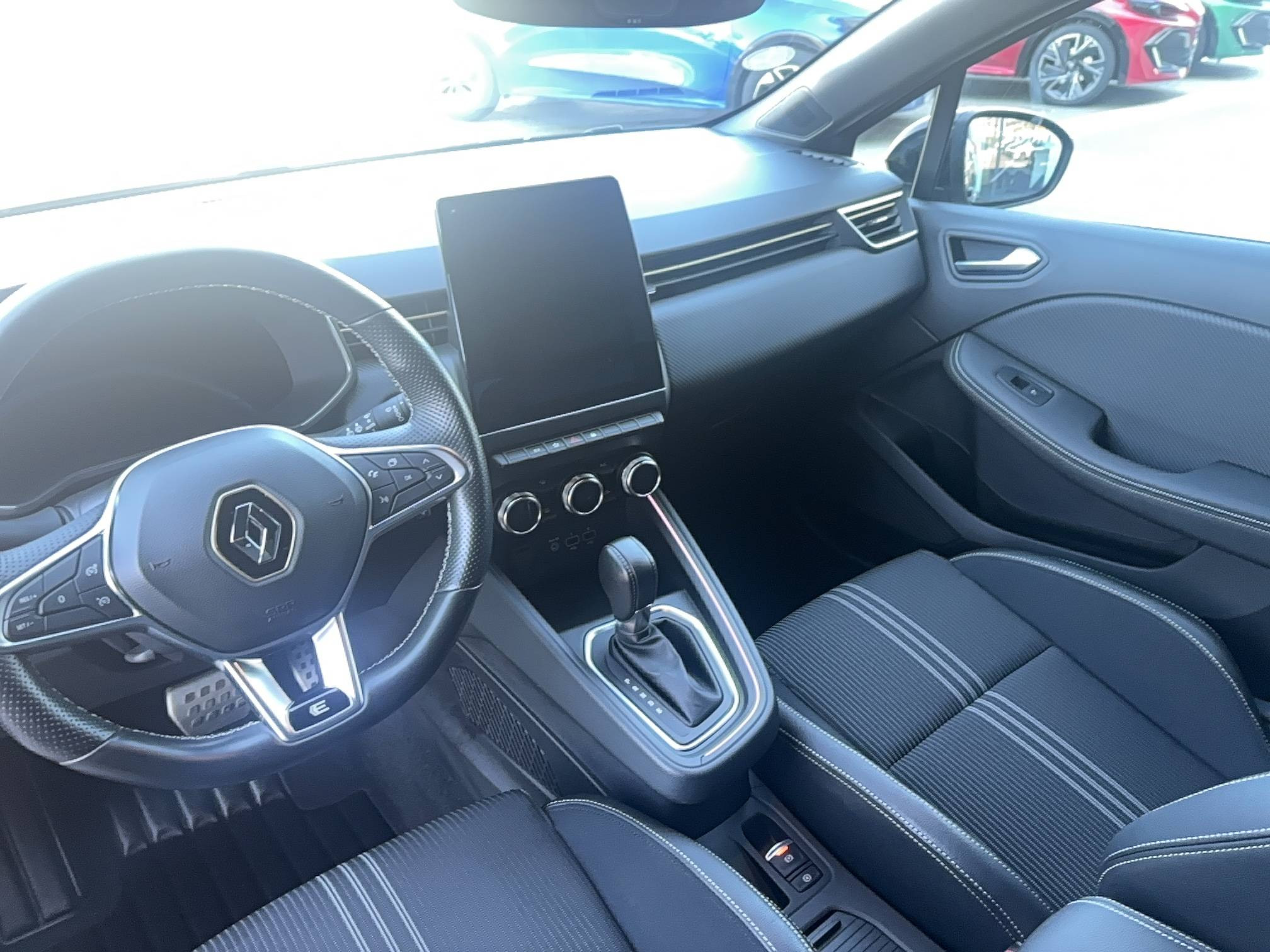 Vente en ligne Renault Clio 5 Clio E-Tech full hybrid 145 au prix de 19 490 €