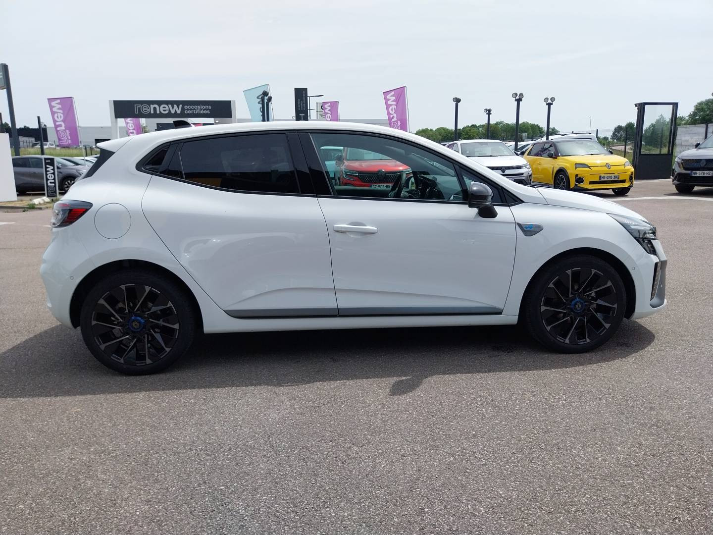 Vente en ligne Renault Clio esprit Alpine TCe 90 ch - 24 au prix de 21 491 €