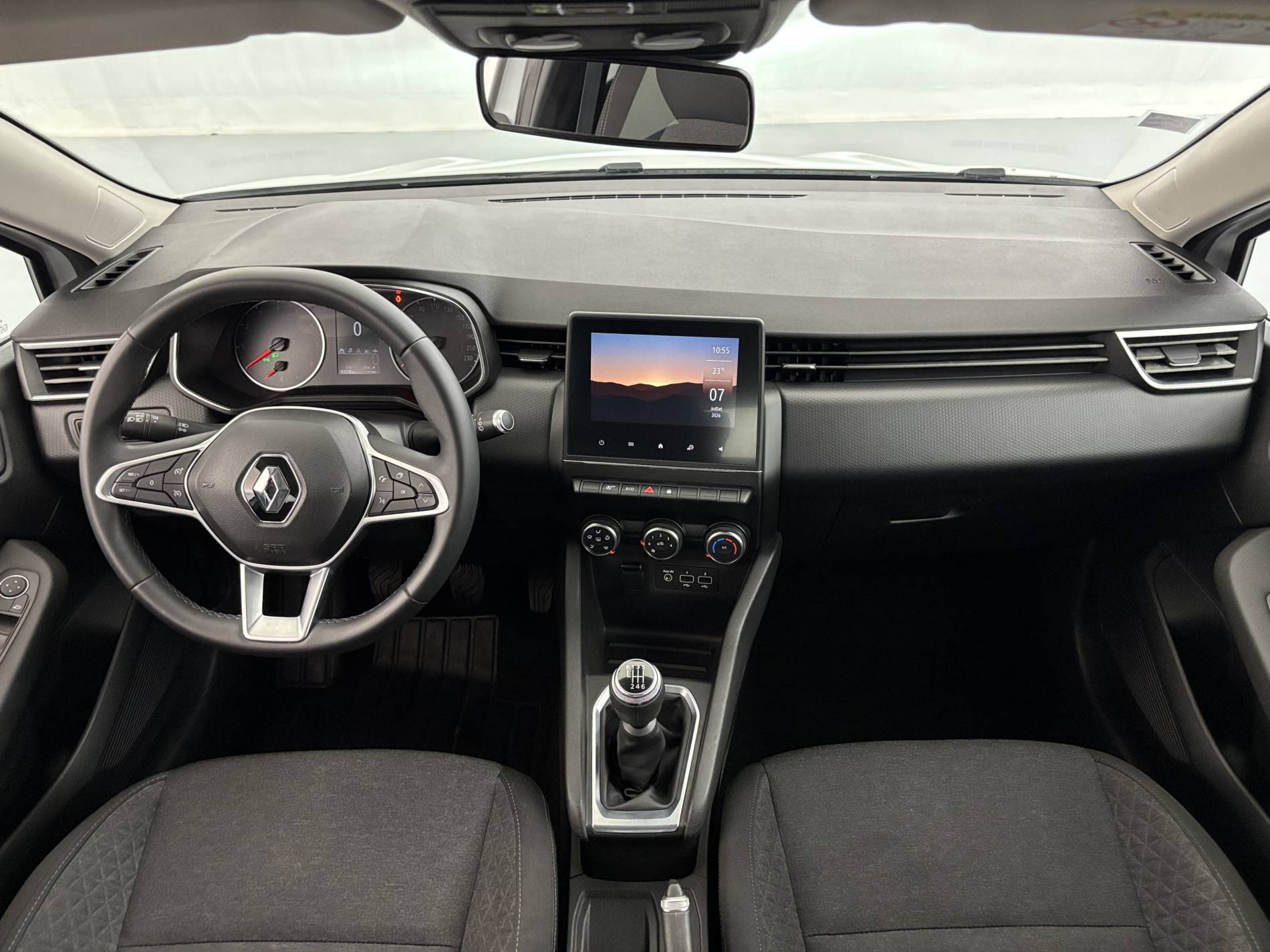 Vente en ligne Renault Clio 5 Clio TCe 90 - 21 au prix de 13 990 €