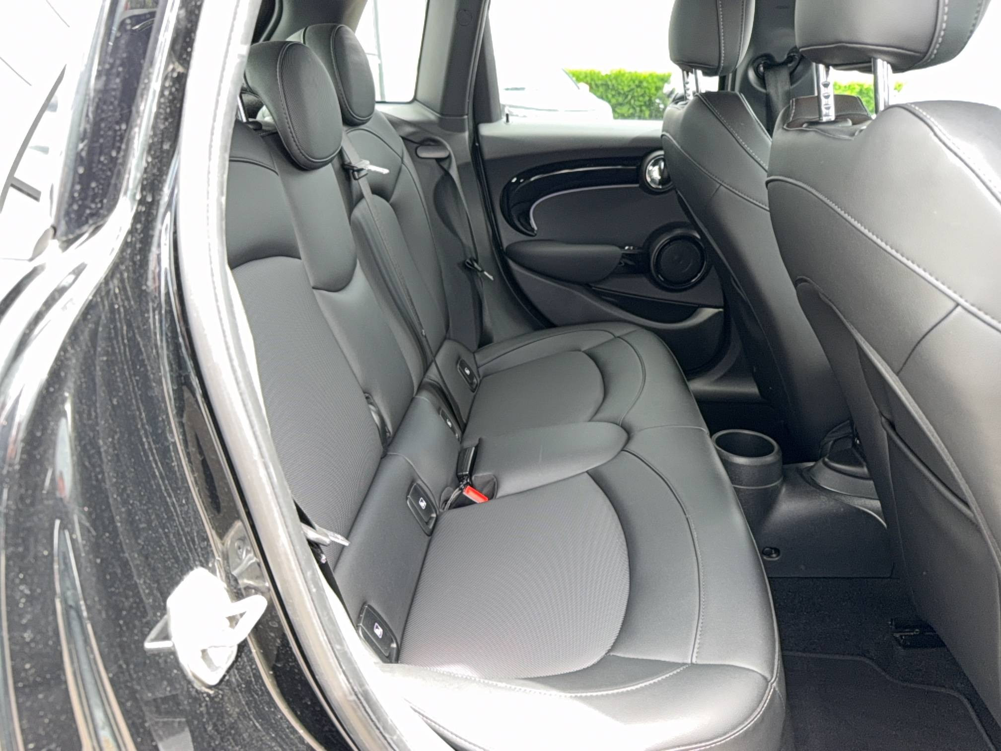 Vente en ligne Mini Hatch Hatch 5 Portes Cooper S 178 ch DKG7 au prix de 22 990 €