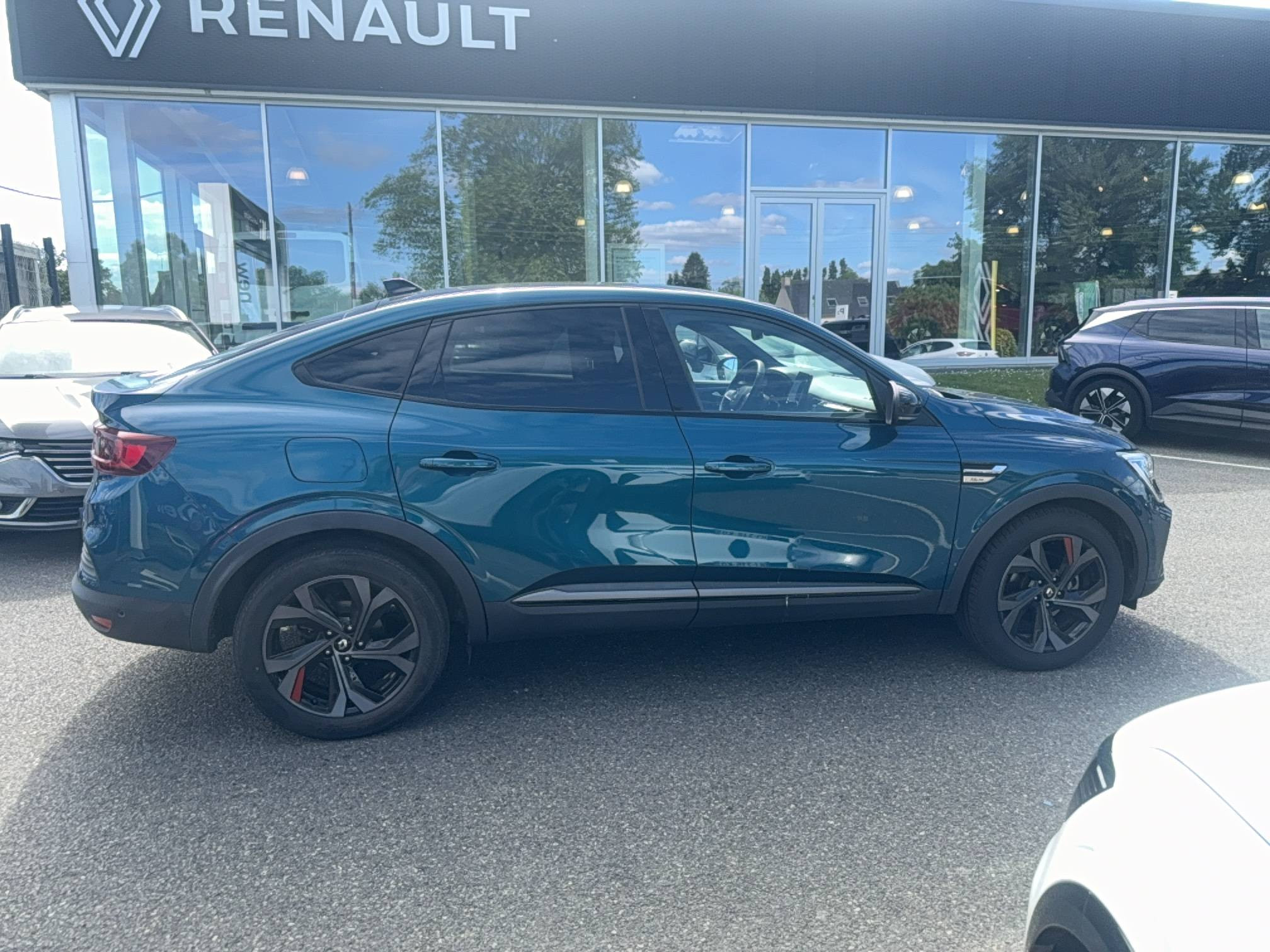 Vente en ligne Renault Arkana  E-Tech 145 - 21B au prix de 19 990 €