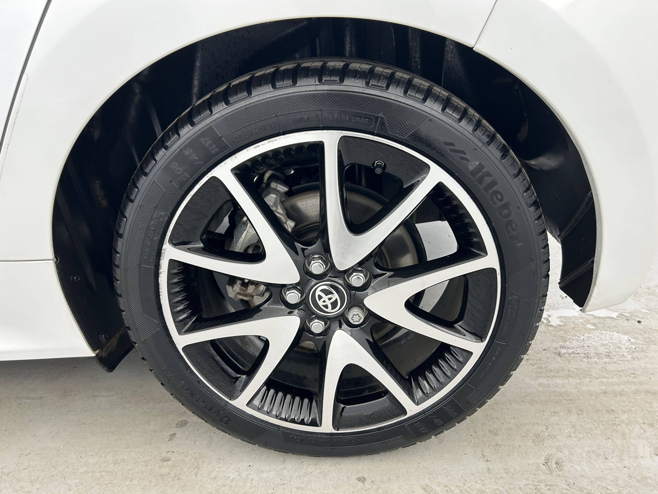 Vente en ligne Toyota Yaris Yaris Hybride 116h au prix de 18 500 €