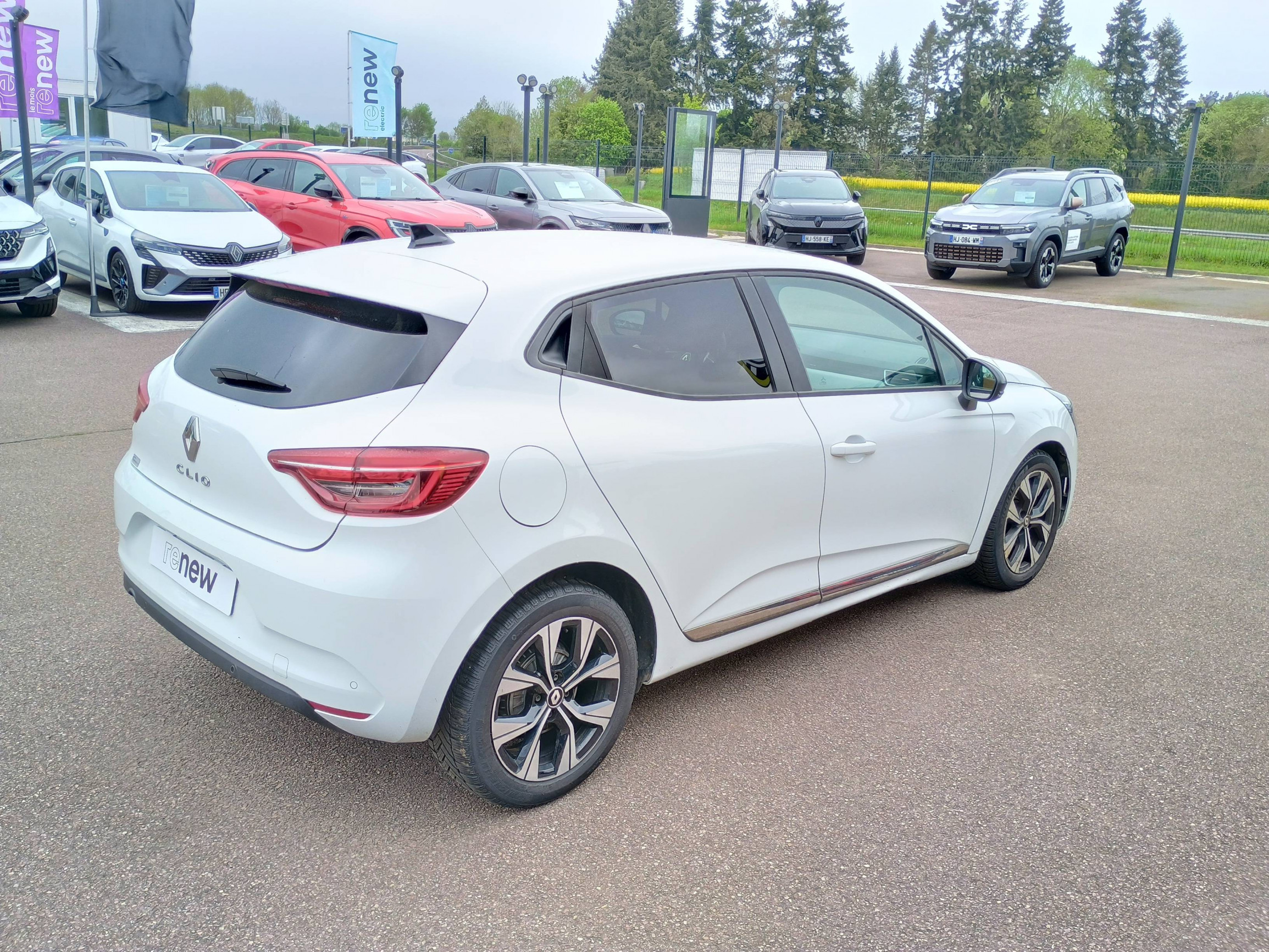 Vente en ligne Renault Clio 5 Clio Blue dCi 100 au prix de 13 991 €