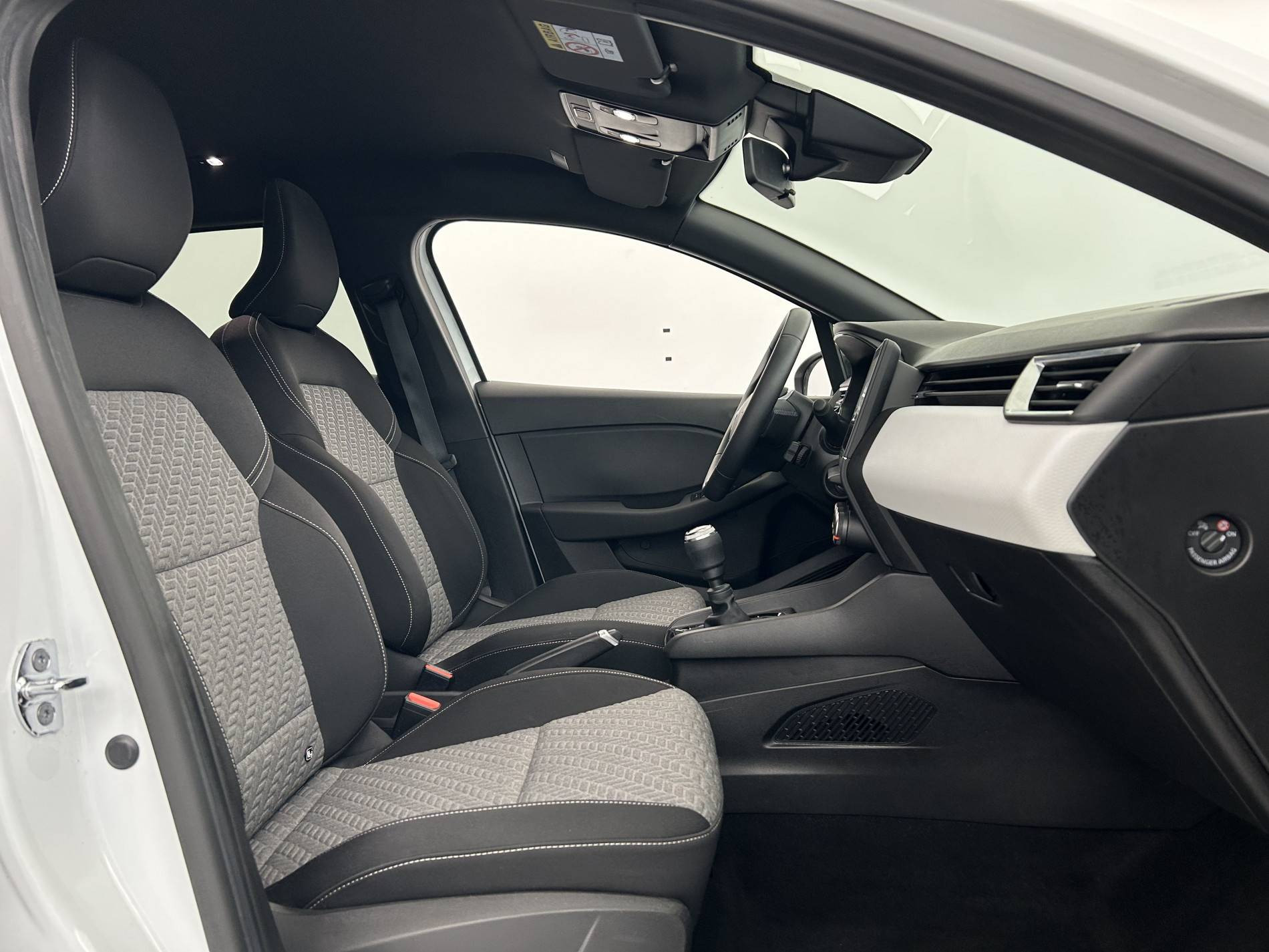 Vente en ligne Renault Clio 5 Clio TCe 90 - 21N au prix de 14 290 €