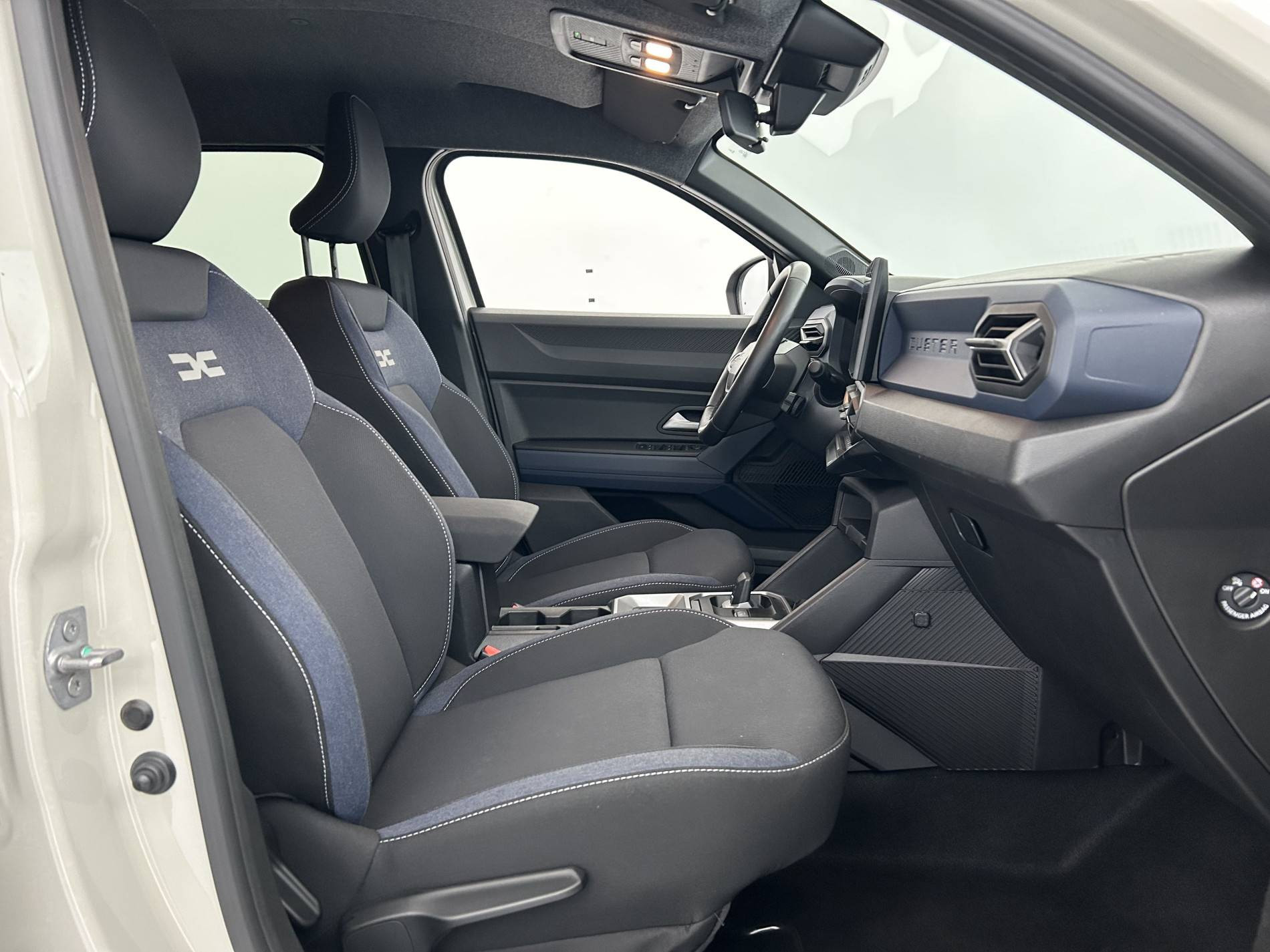 Vente en ligne Dacia Duster  Hybrid 140 au prix de 26 390 €