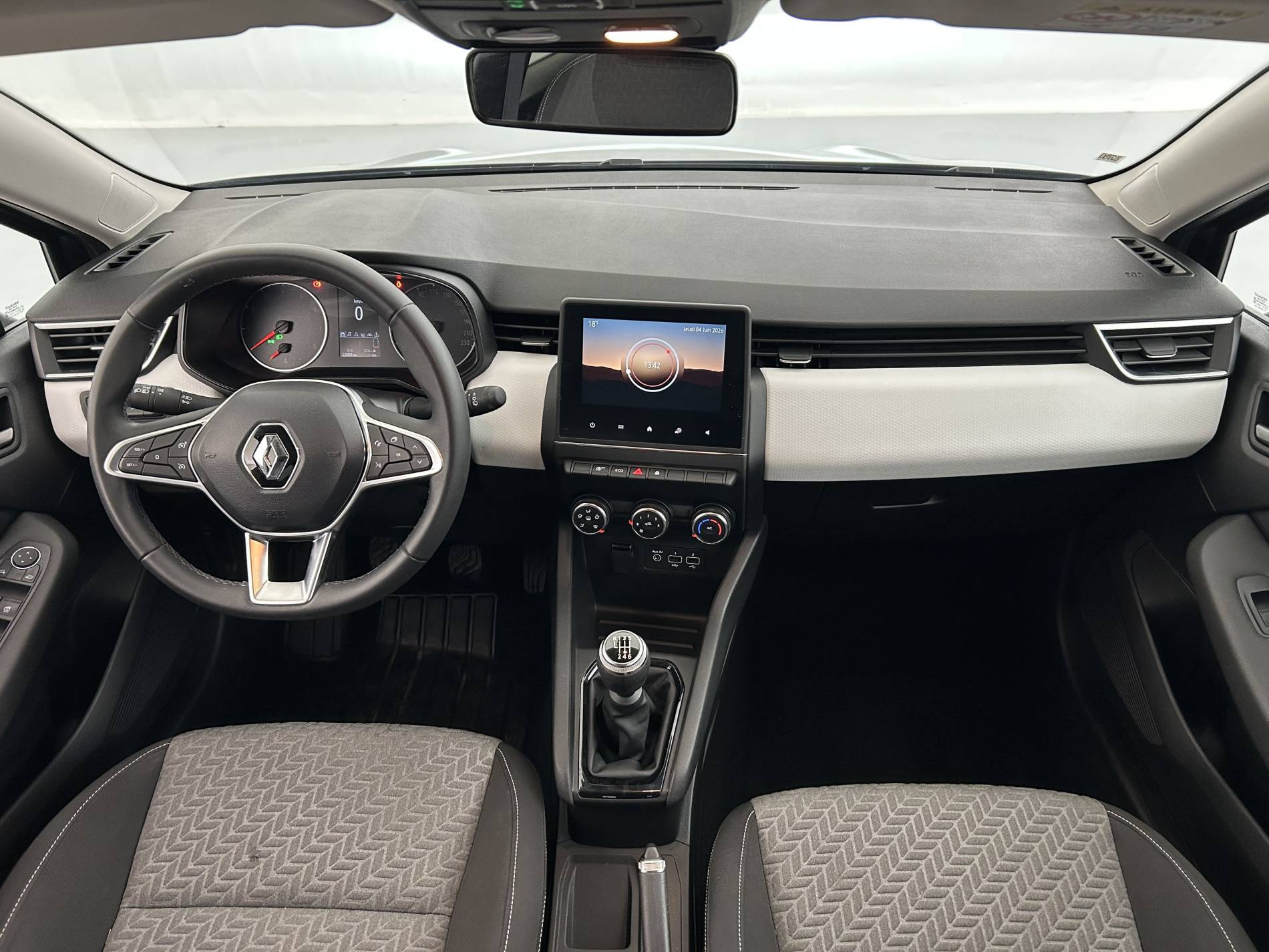 Vente en ligne Renault Clio 5 Clio TCe 90 au prix de 14 790 €
