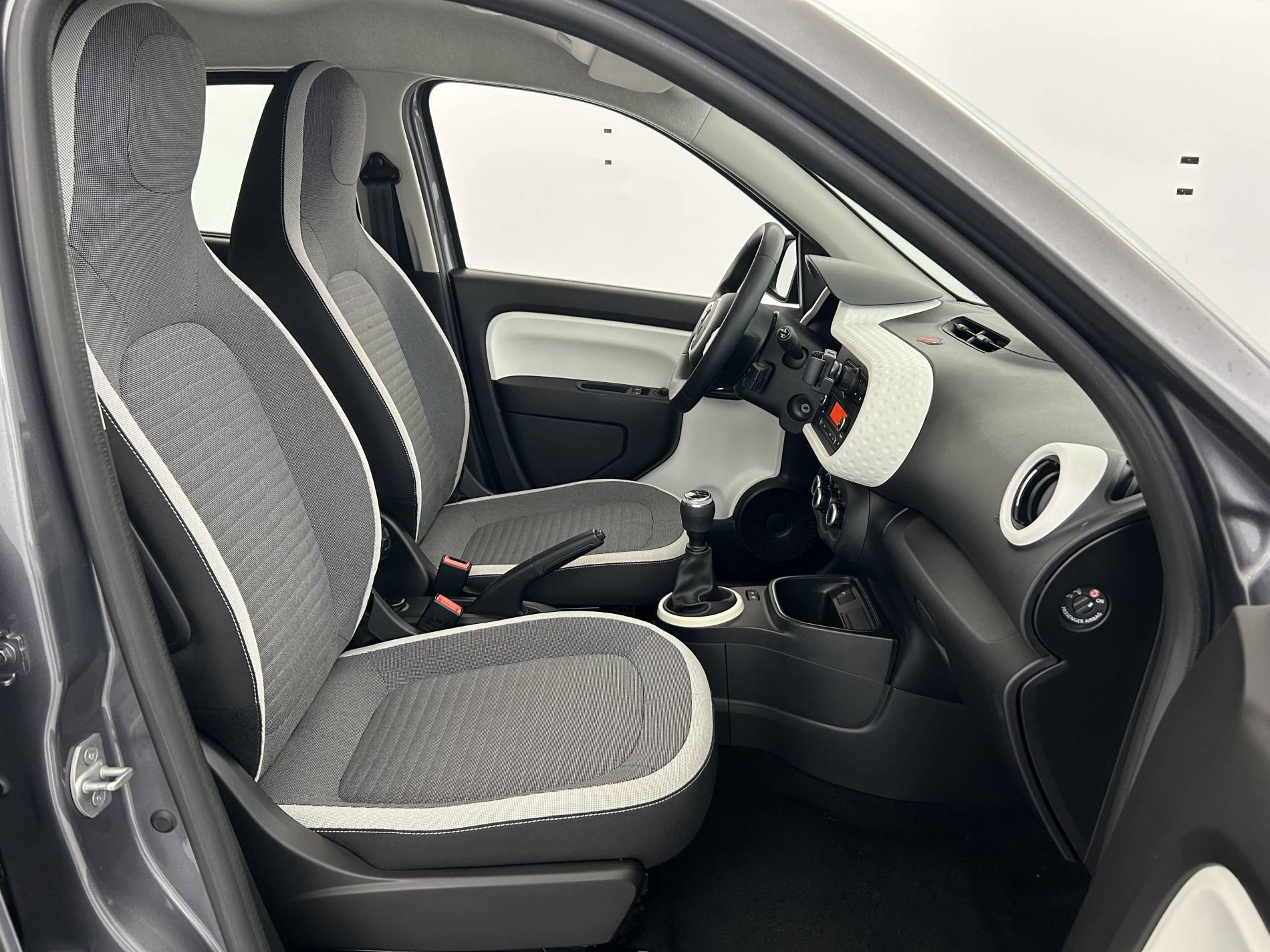 Vente en ligne Renault Twingo 3  SCe 75 - 20 au prix de 10 790 €