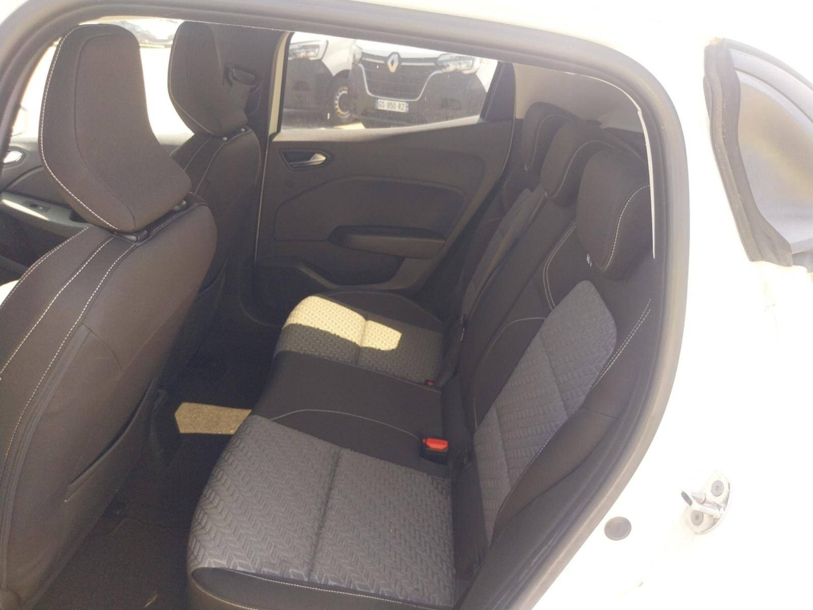 Vente en ligne Renault Clio 5 Clio TCe 90 au prix de 13 489 €