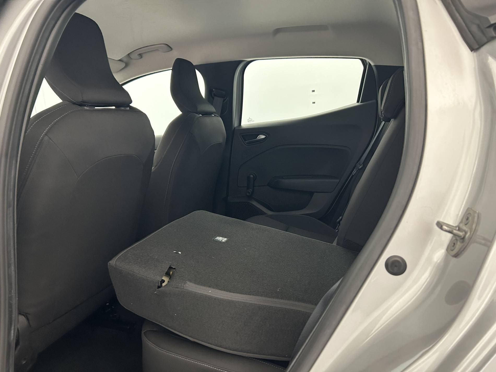 Vente en ligne Renault Clio 5 Clio TCe 90 au prix de 14 290 €