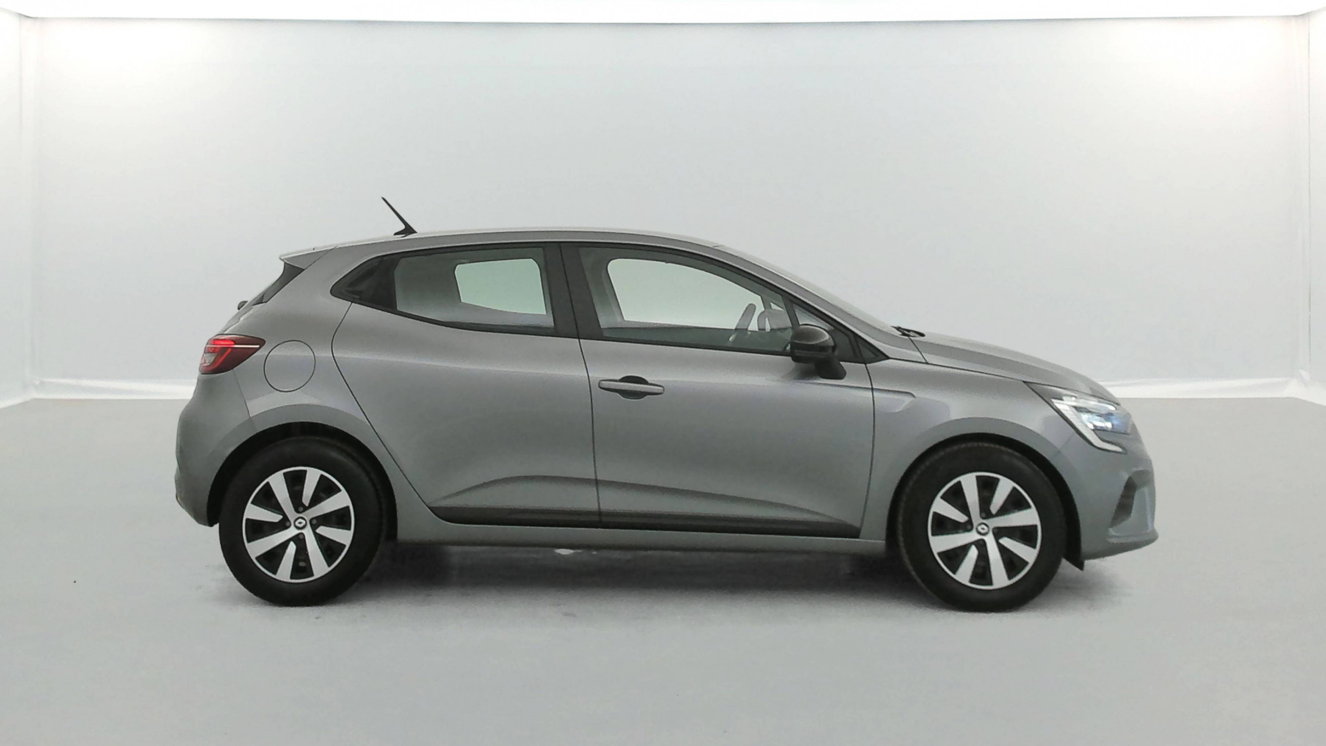 Vente en ligne Renault Clio 5 Clio TCe 90 au prix de 14 790 €