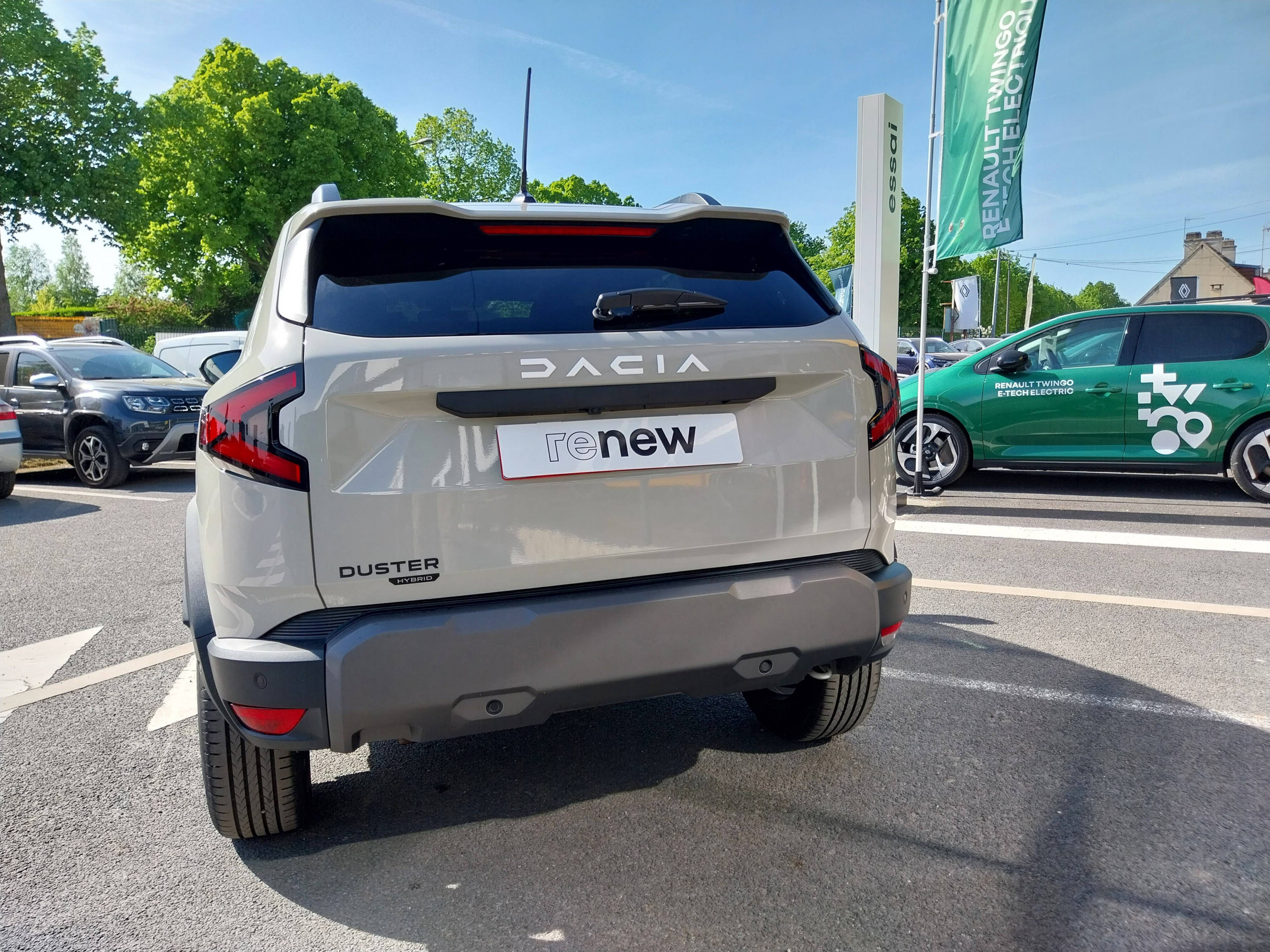 Vente en ligne Dacia Duster  Hybrid 140 au prix de 27 290 €