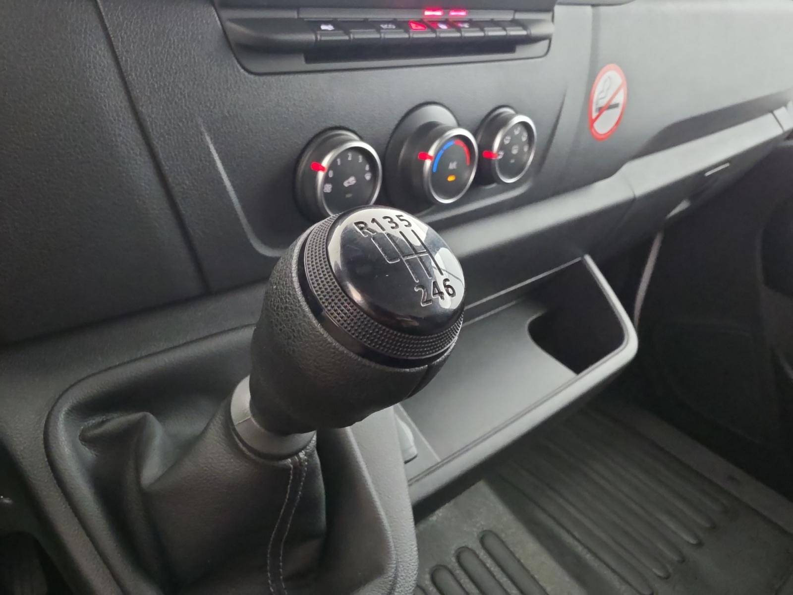 Vente en ligne Renault Master Fourgon MASTER FGN TRAC F3500 L3H3 BLUE DCI 135 au prix de 24 490 €